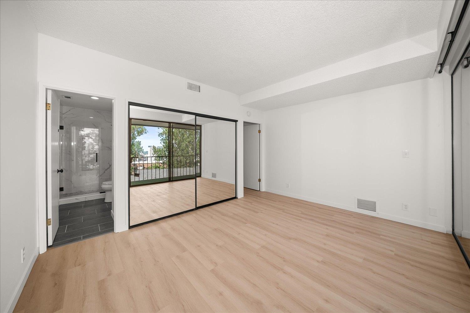 700 W 7th Ave - Photo 28