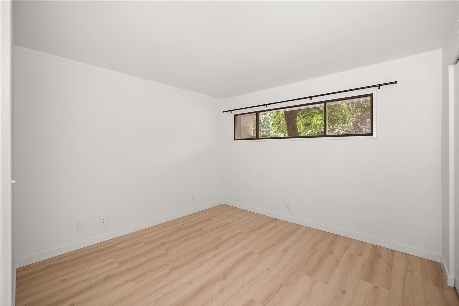700 W 7th Ave - Photo 30