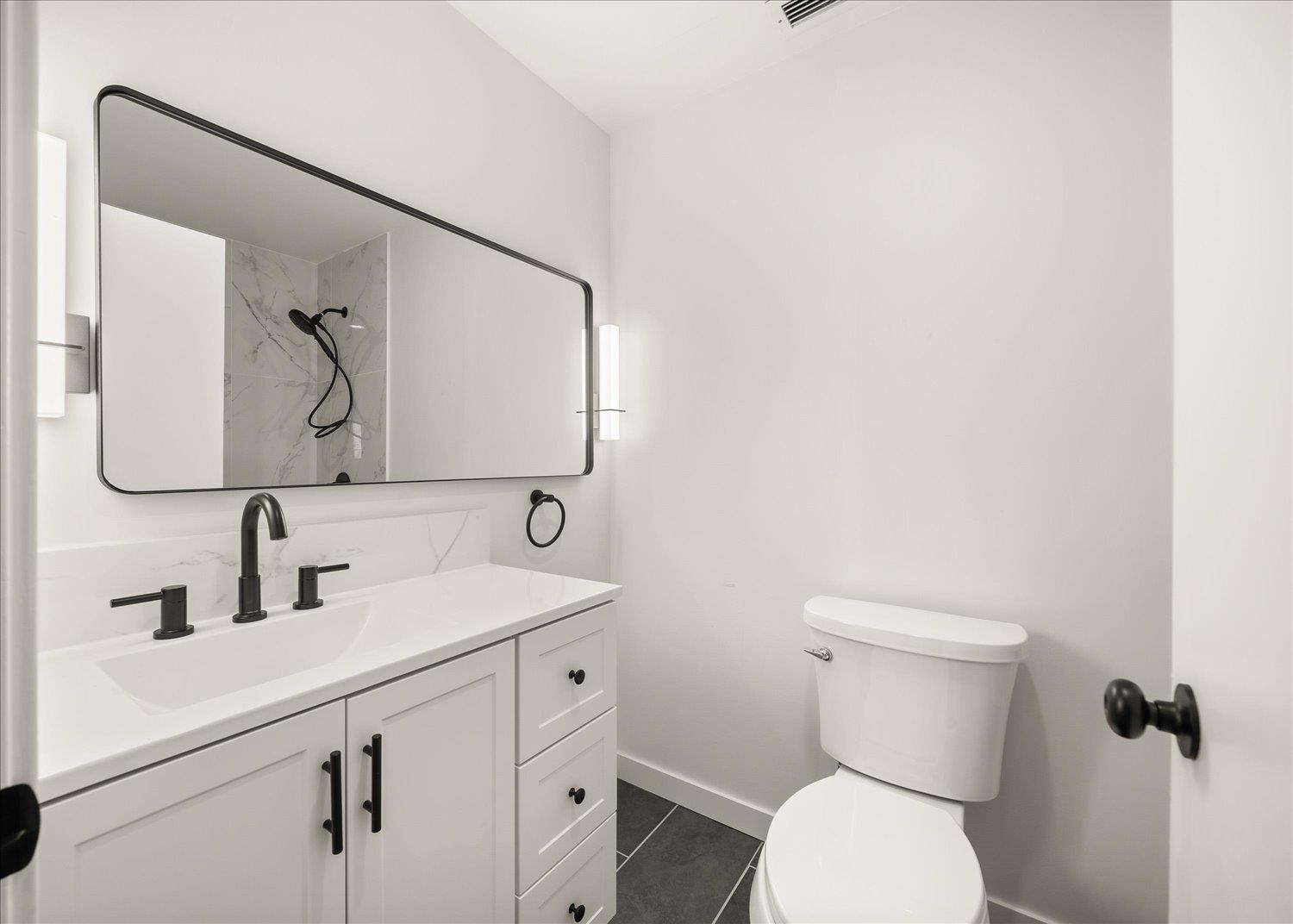 700 W 7th Ave - Photo 33