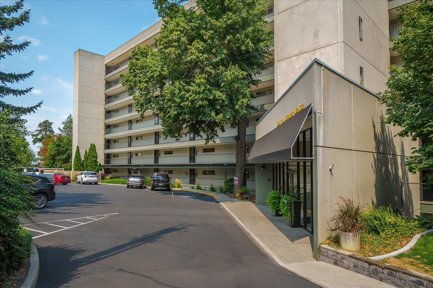 700 W 7th Ave - Photo 41