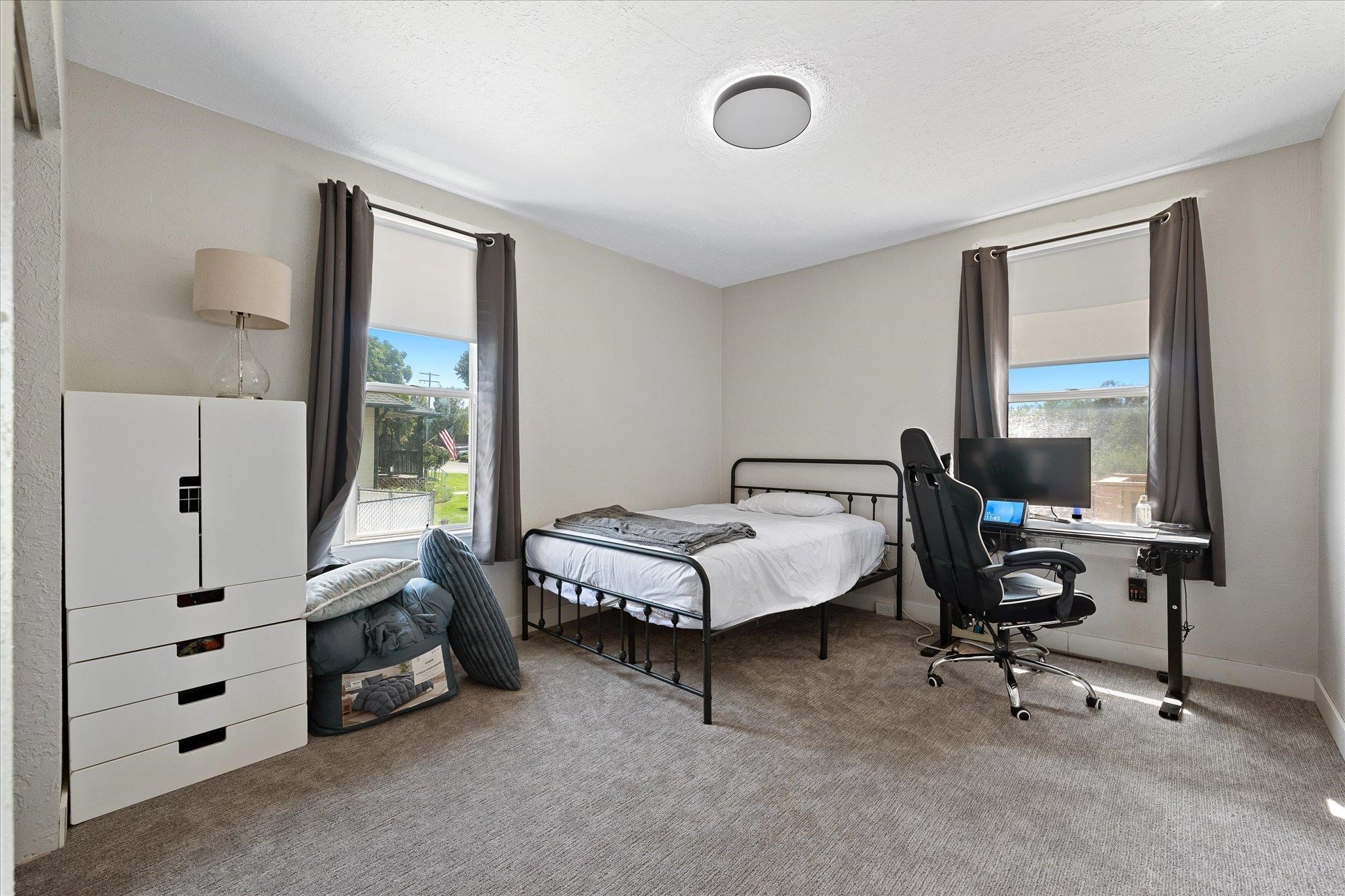110 W Gray Ct - Photo 9