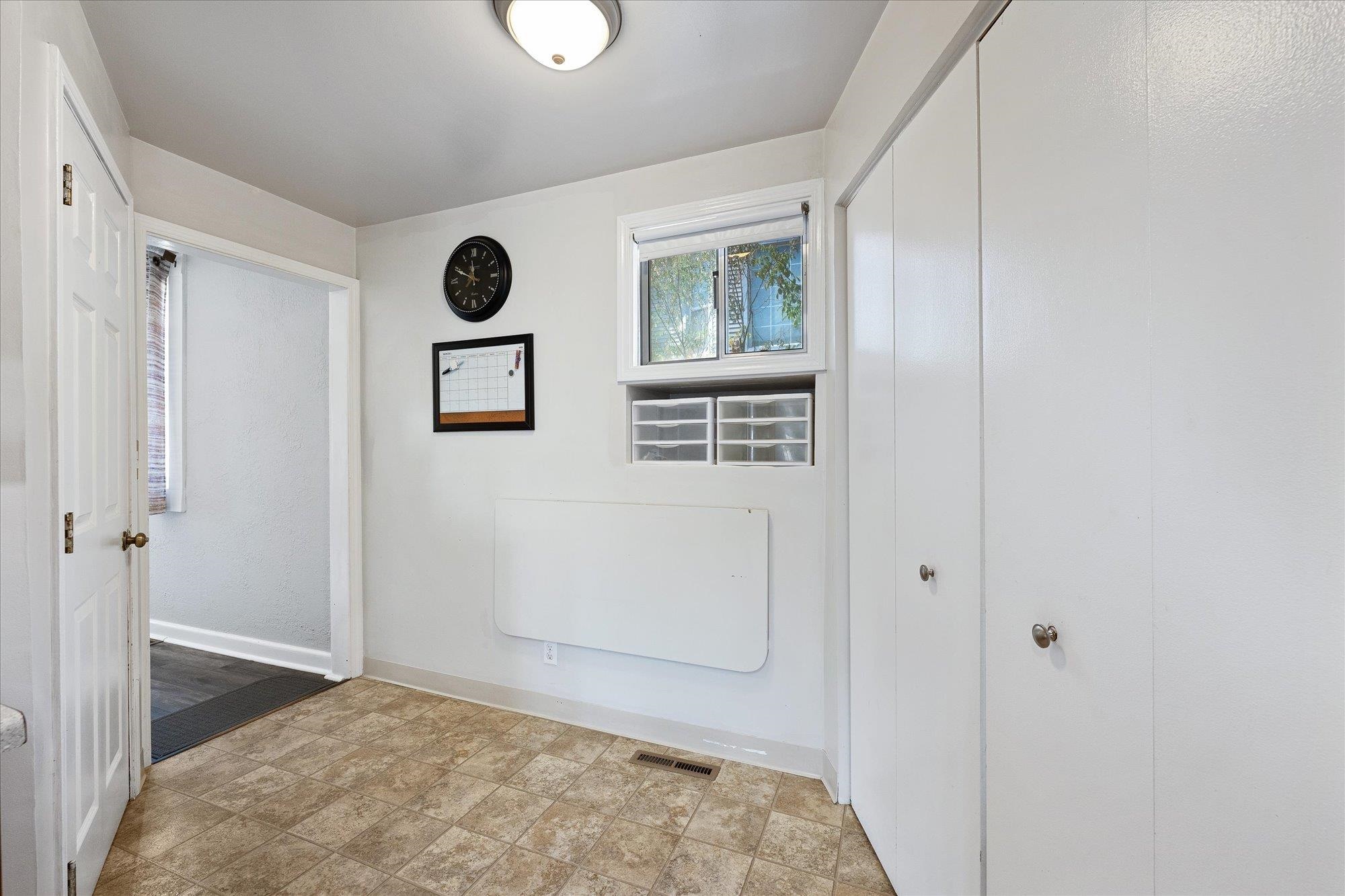 110 W Gray Ct - Photo 23