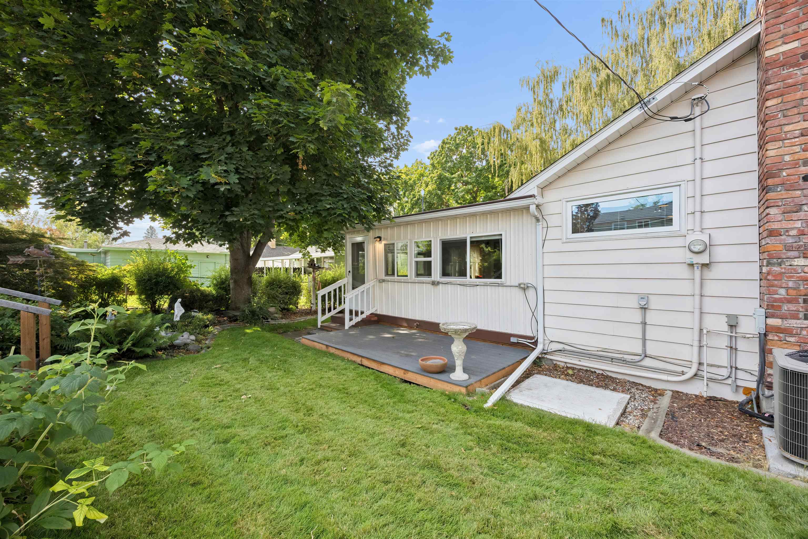 5726 N C St - Photo 40