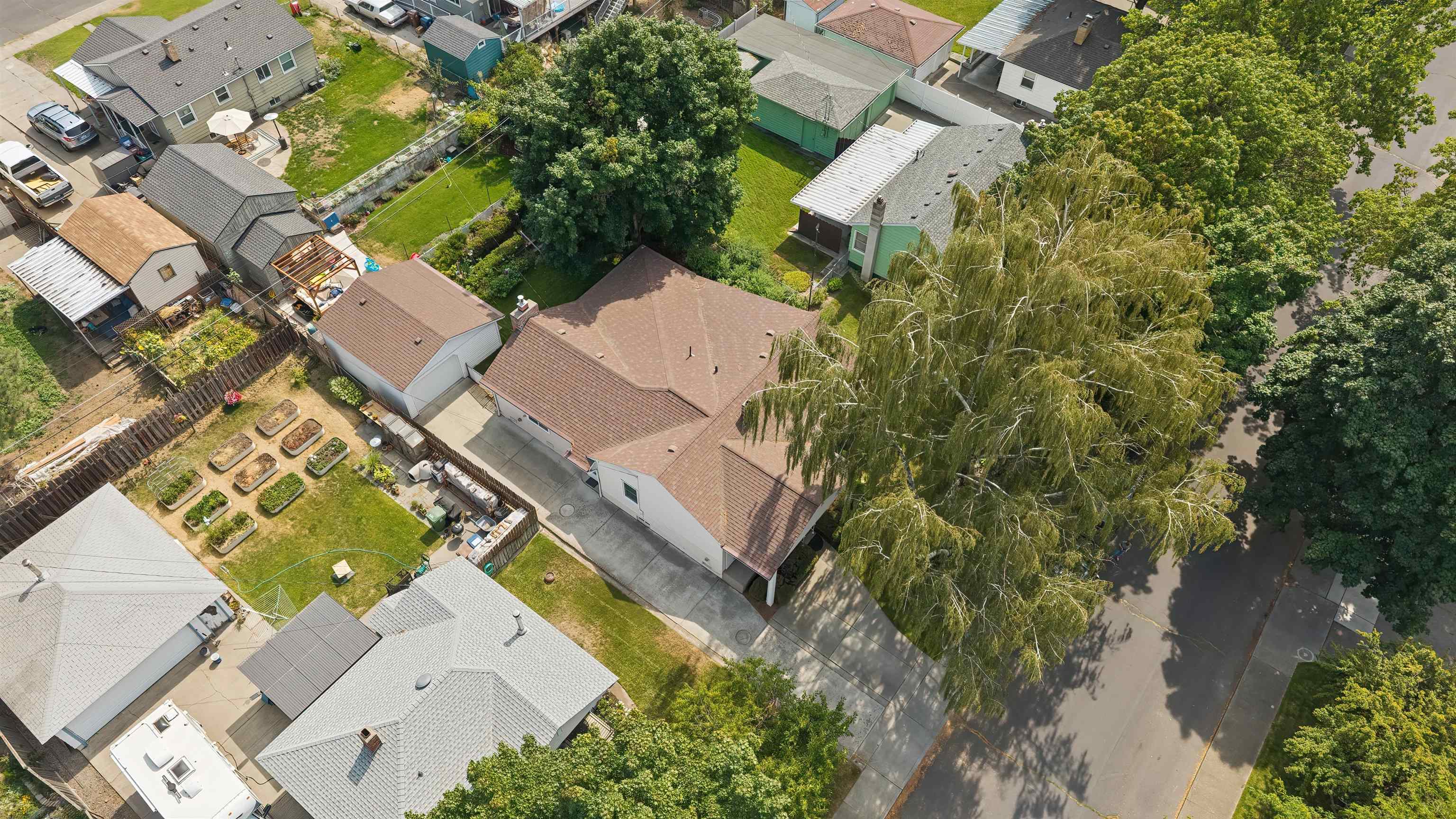 5726 N C St - Photo 42