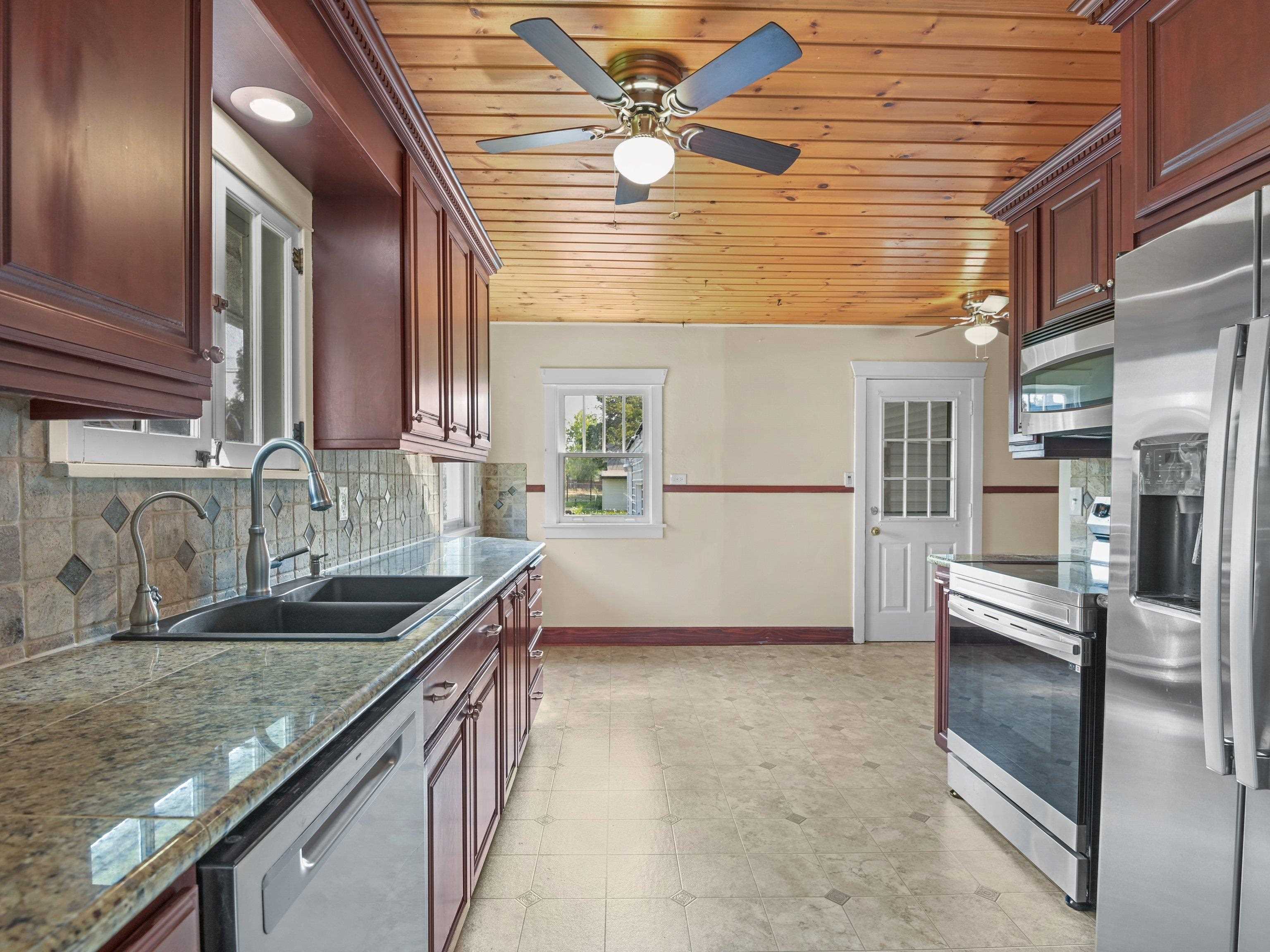 4028 N Lincoln St - Photo 9