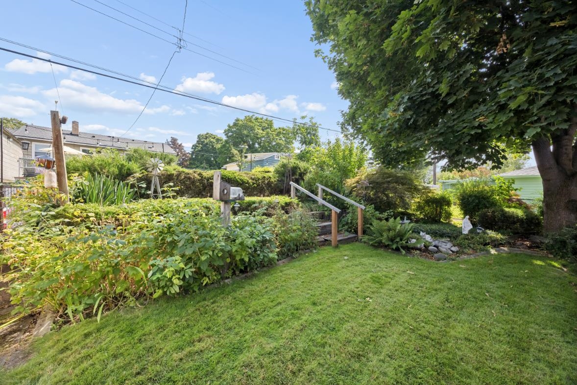 5726 N C St - Photo 39
