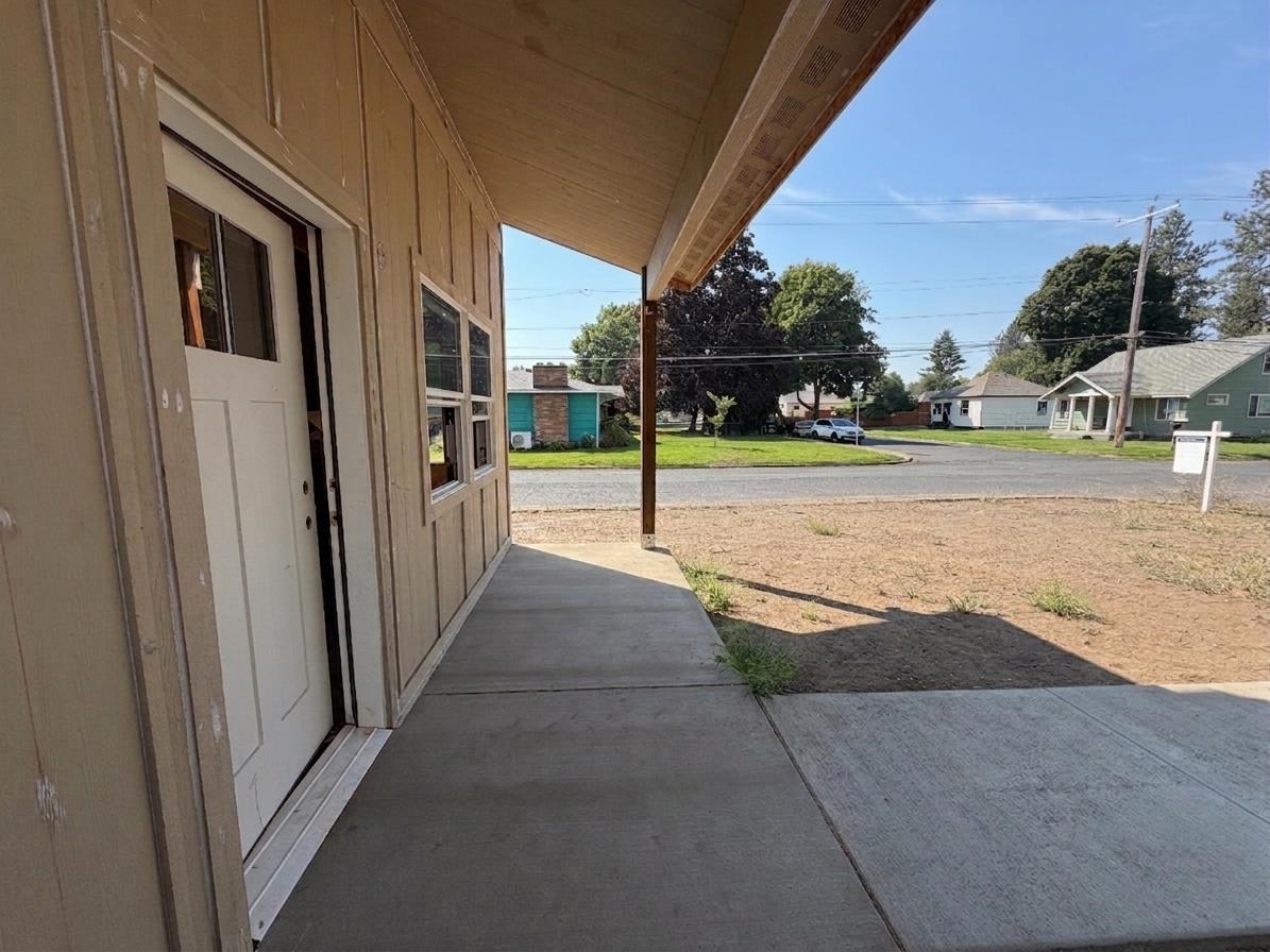 6100 N Stevens St - Photo 5
