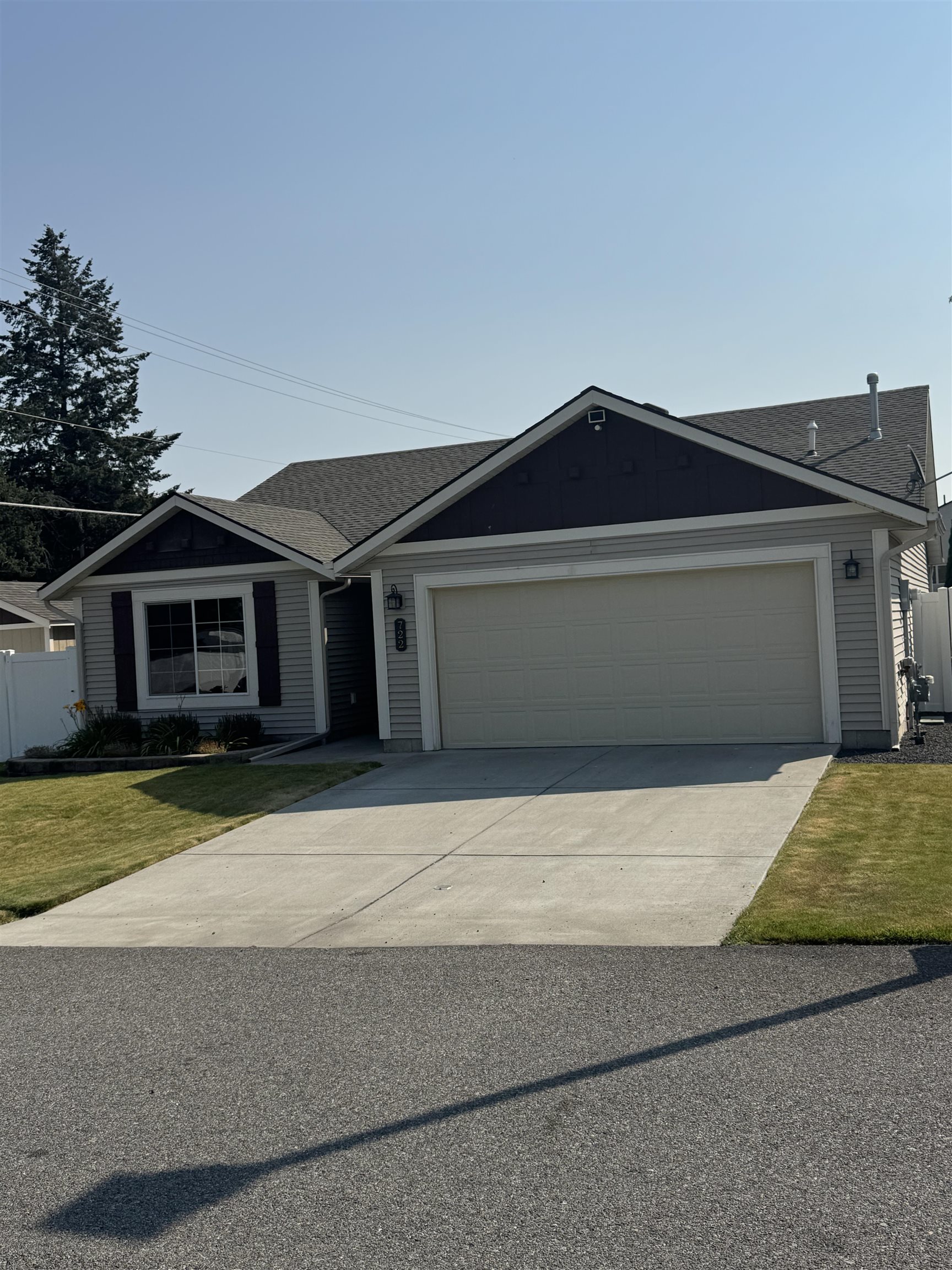 722 N Mamer Ln - Photo 2