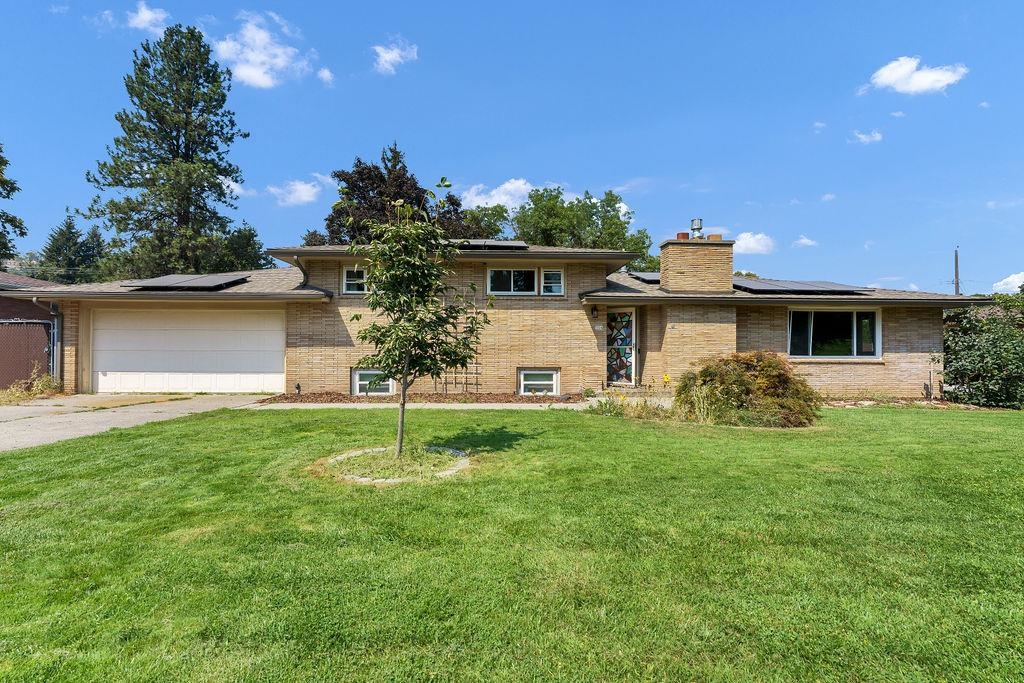 504 W St Thomas More Way - Photo 1