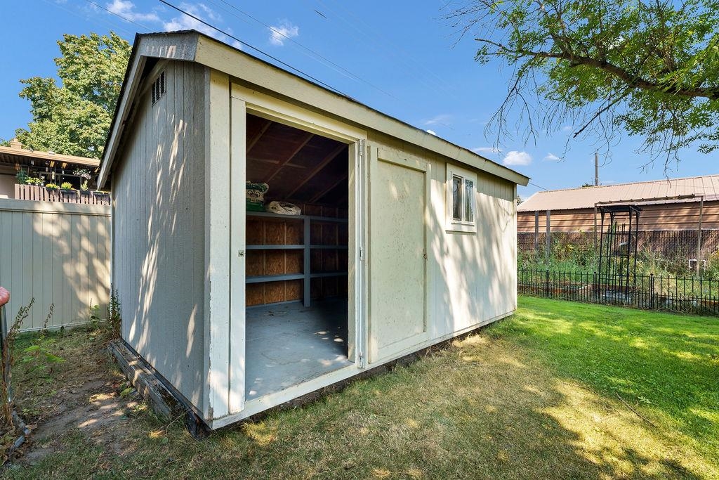 504 W St Thomas More Way - Photo 48