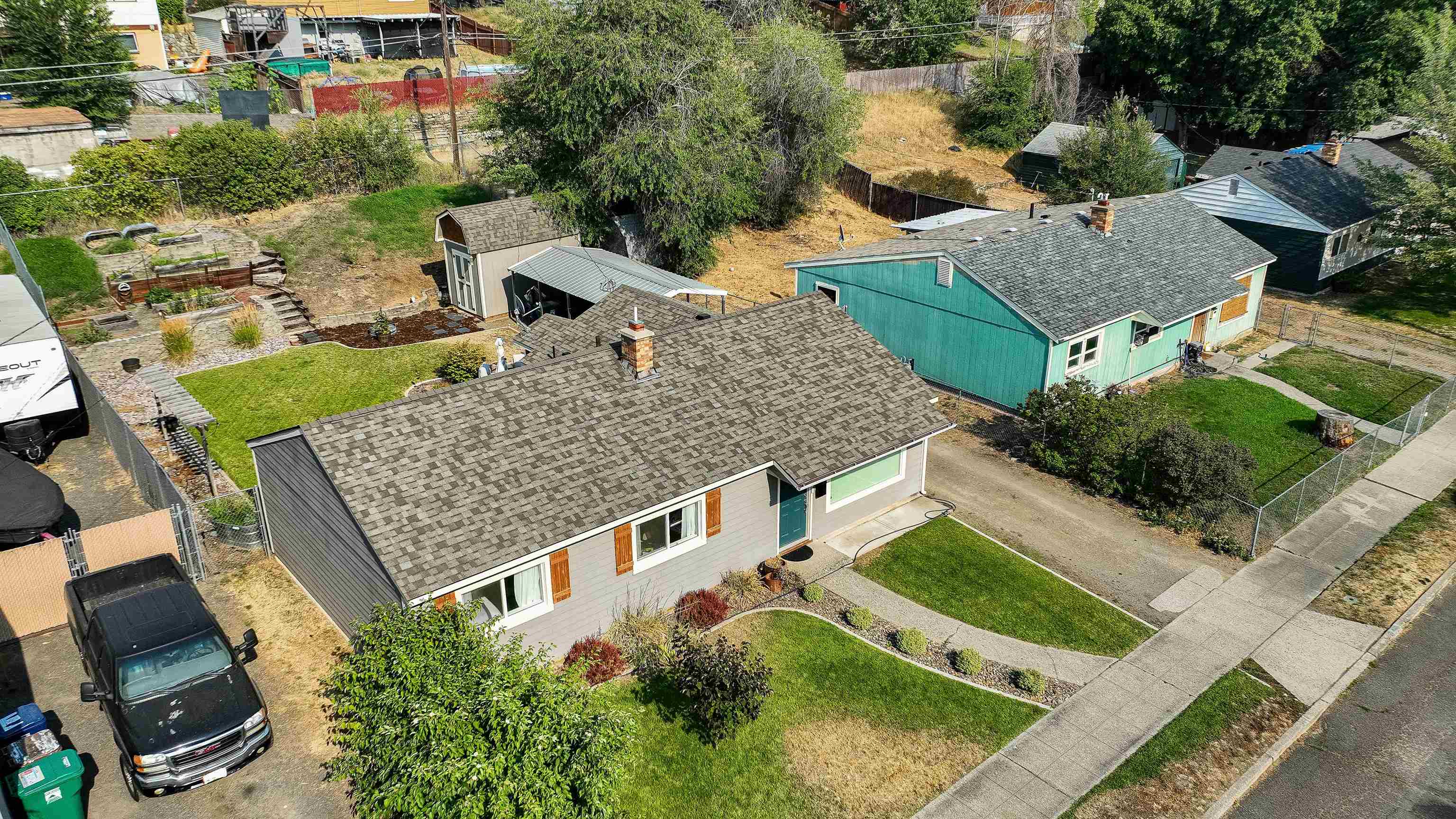 5902 N Greenwood Blvd - Photo 31