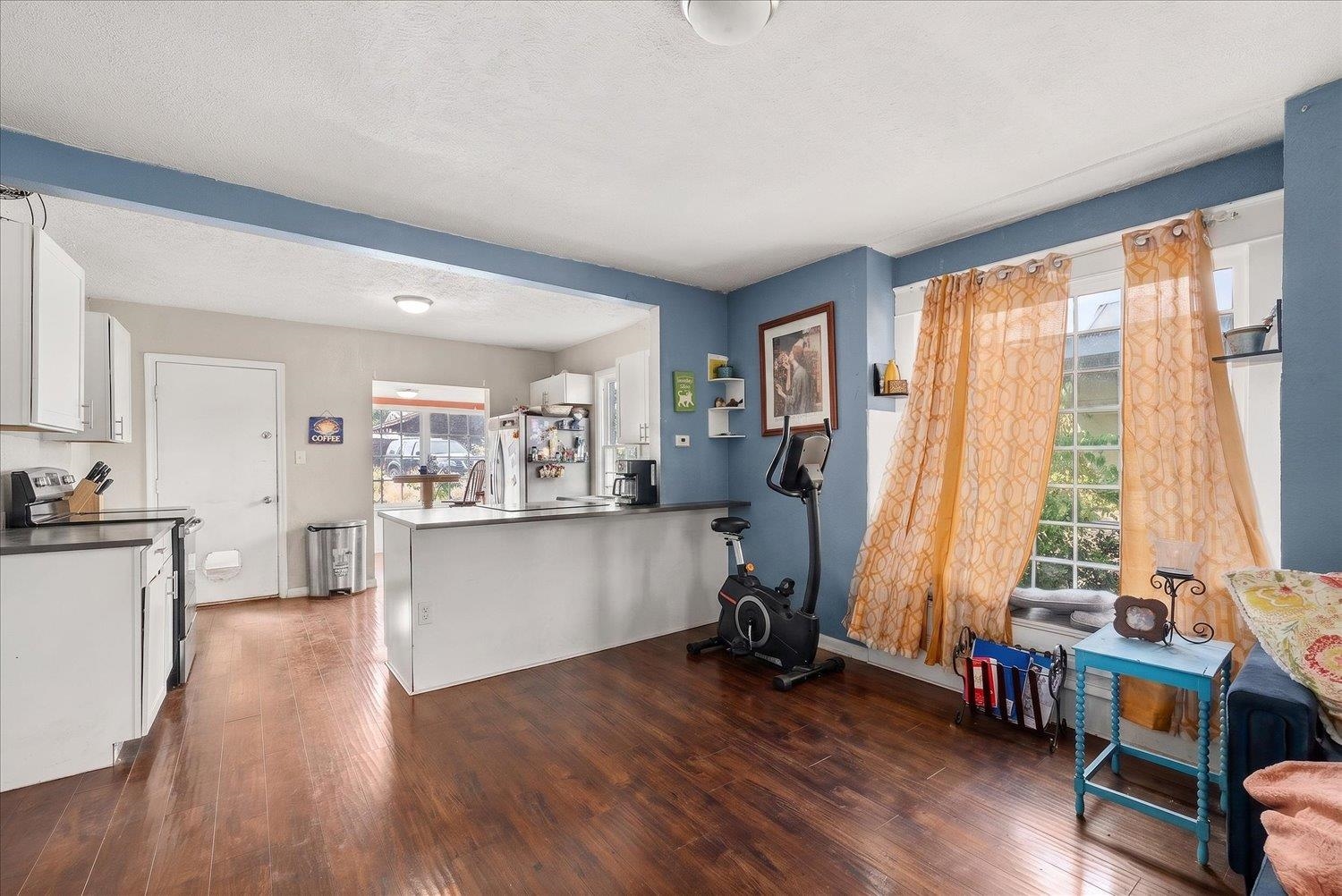 1807 W Chelan Ave - Photo 7