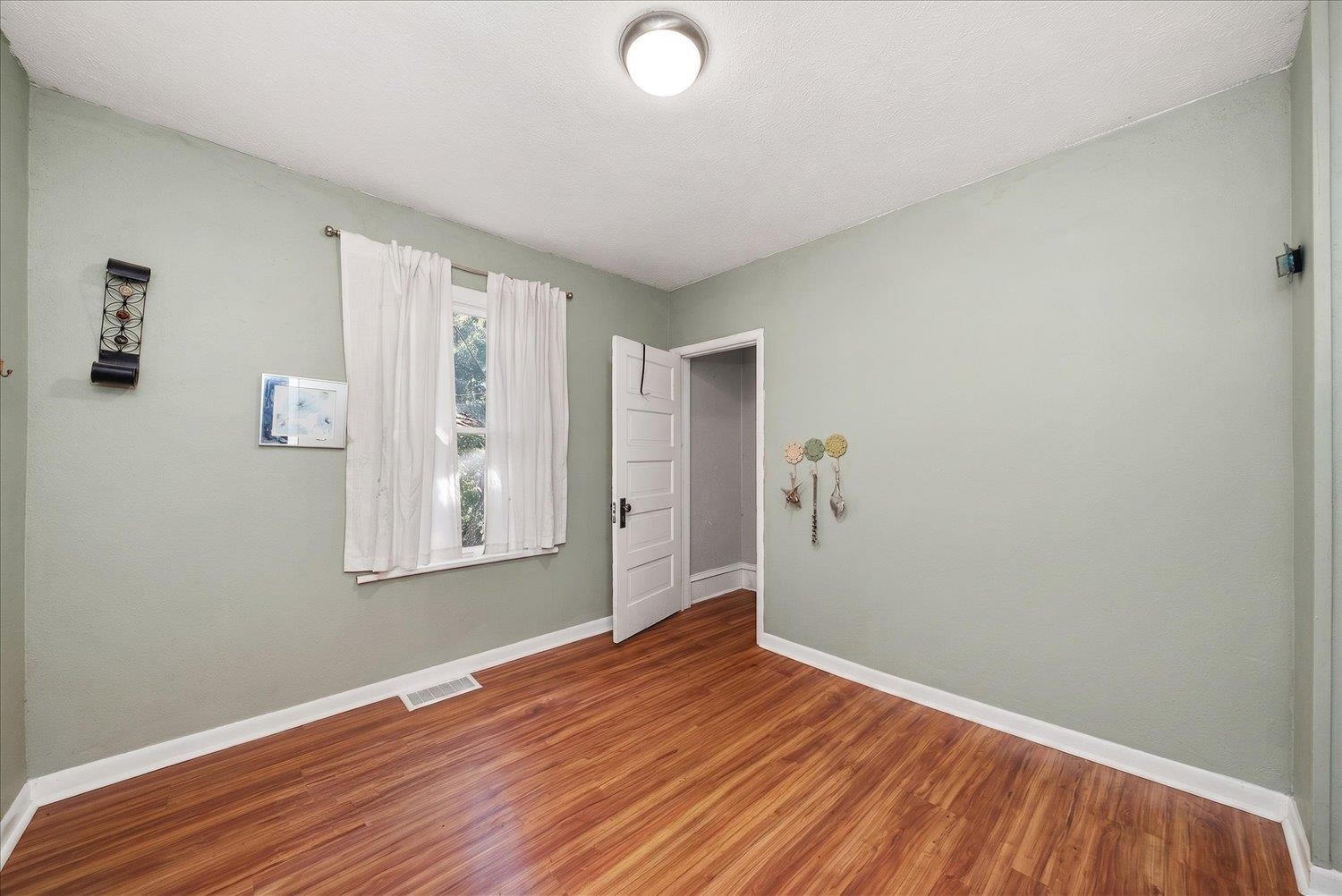 1807 W Chelan Ave - Photo 14