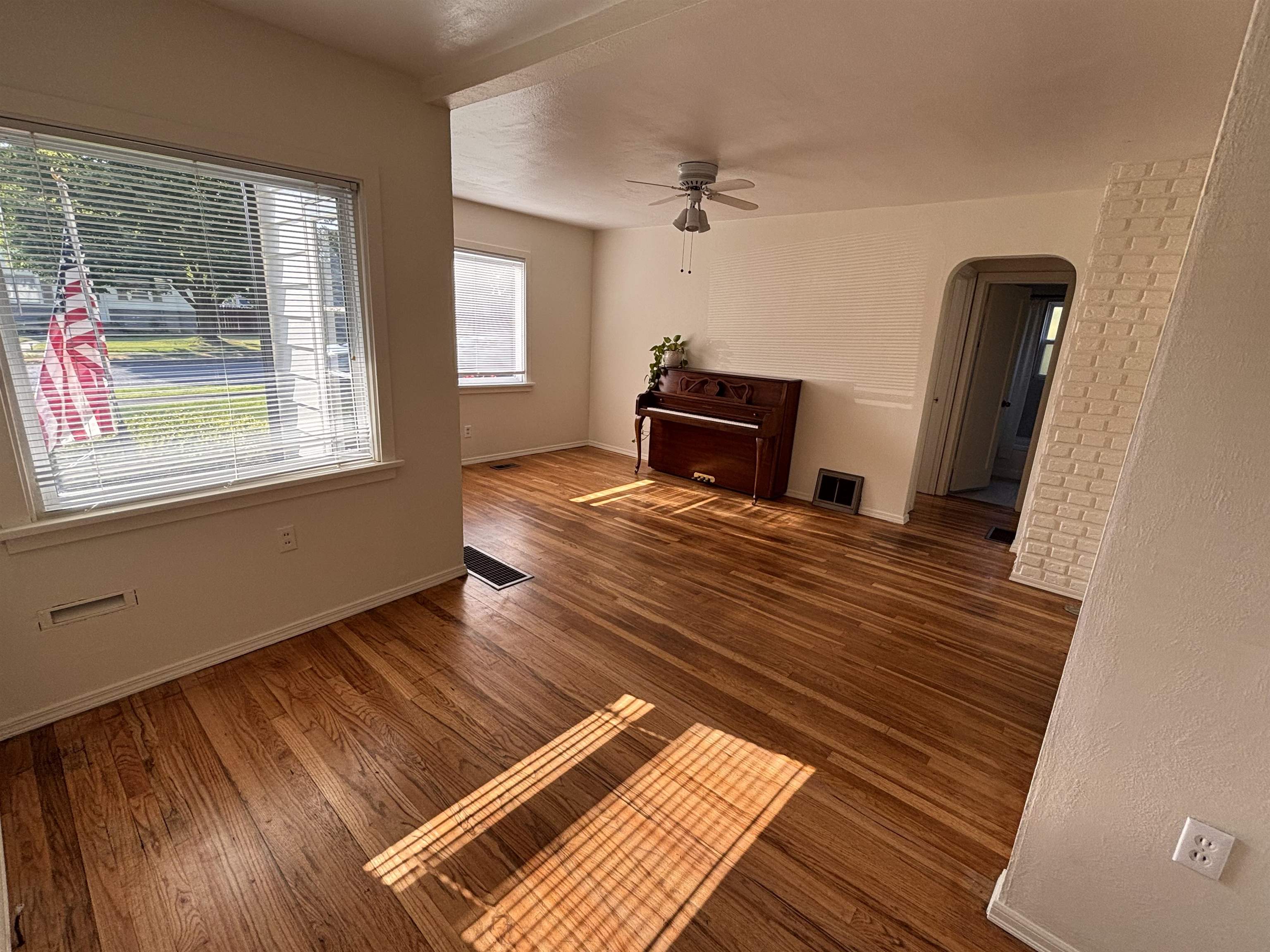 5122 N Stevens St - Photo 4