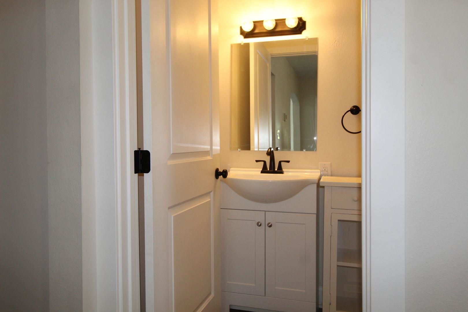 614 E Hartson Ave - Photo 5
