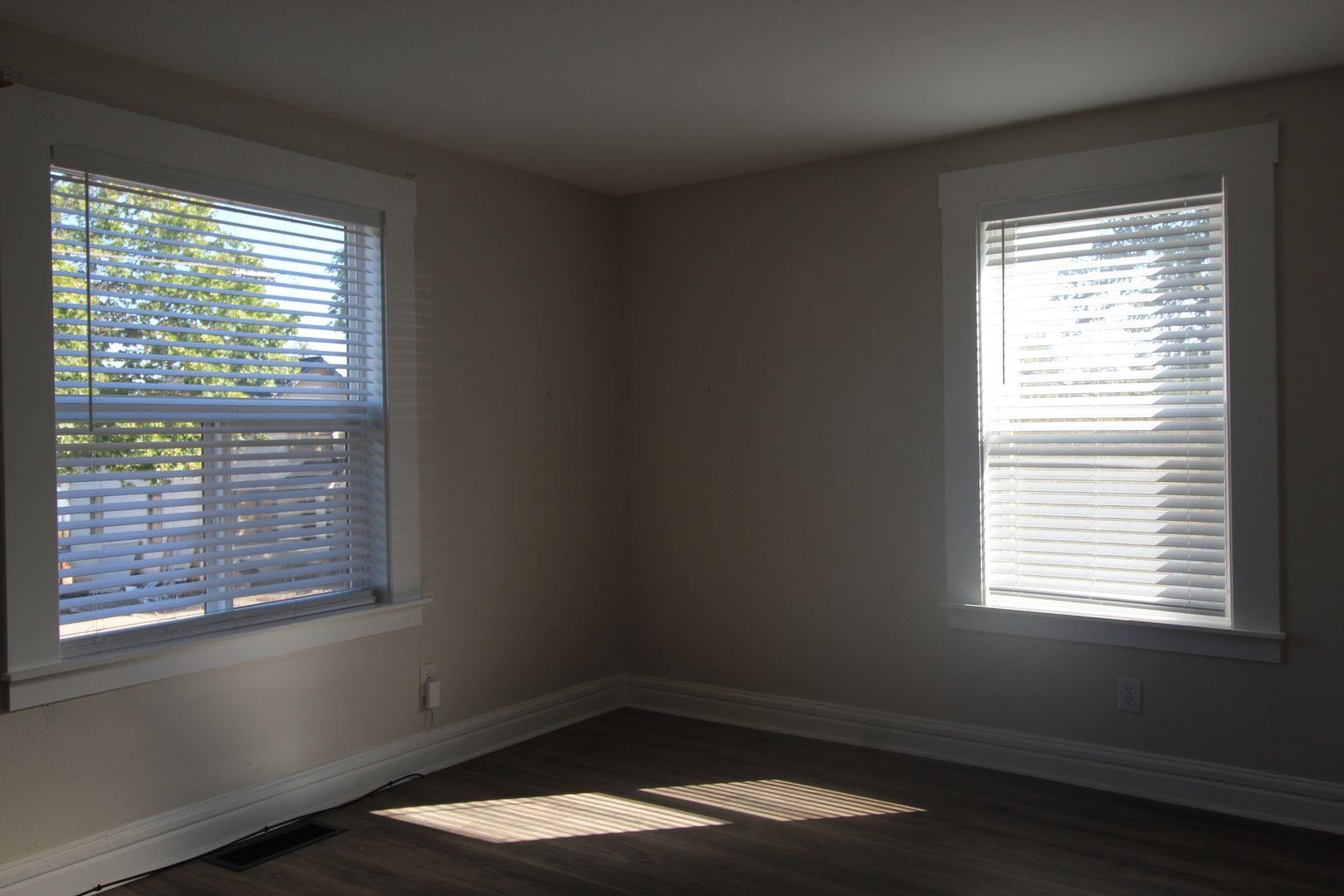 614 E Hartson Ave - Photo 8