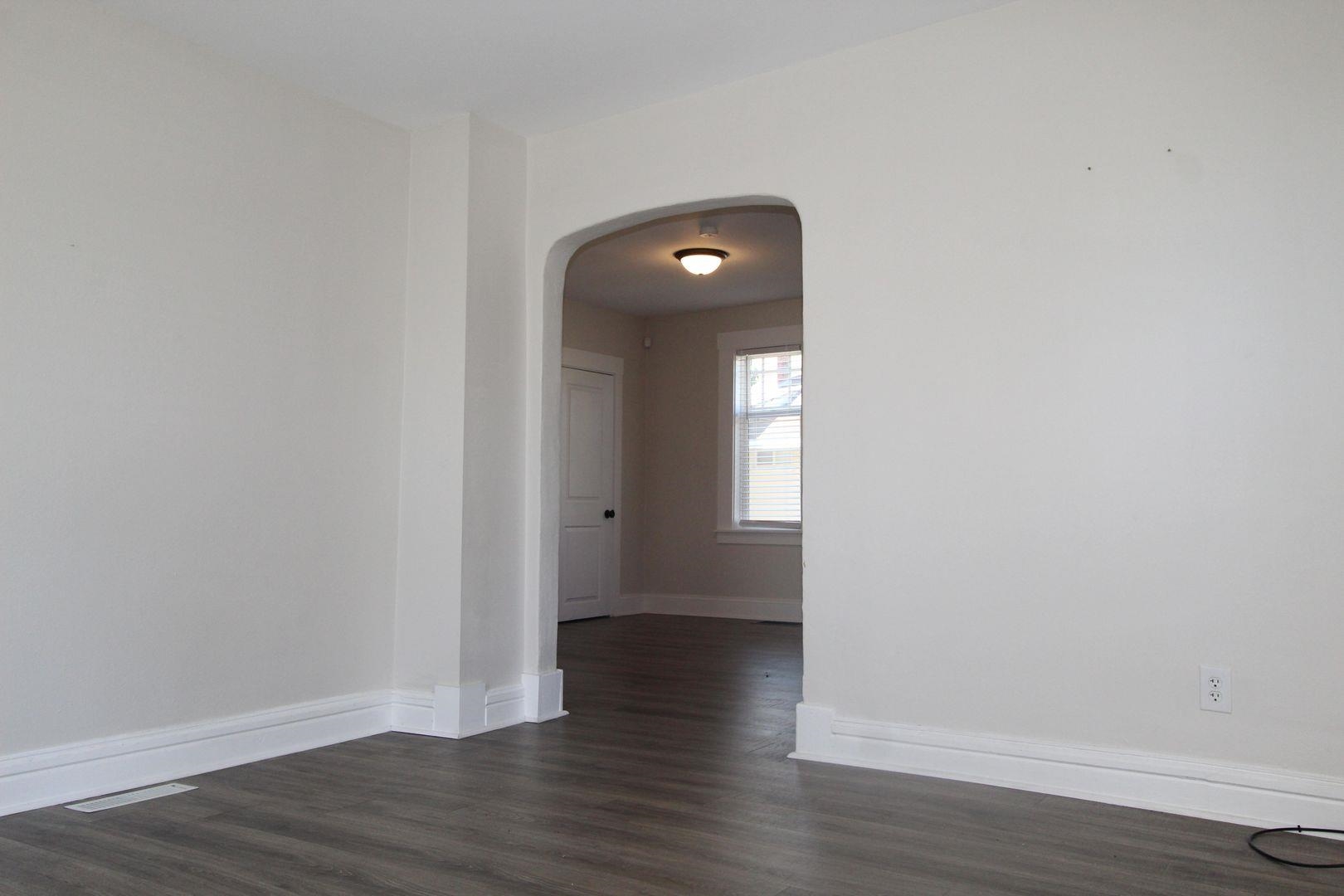614 E Hartson Ave - Photo 9
