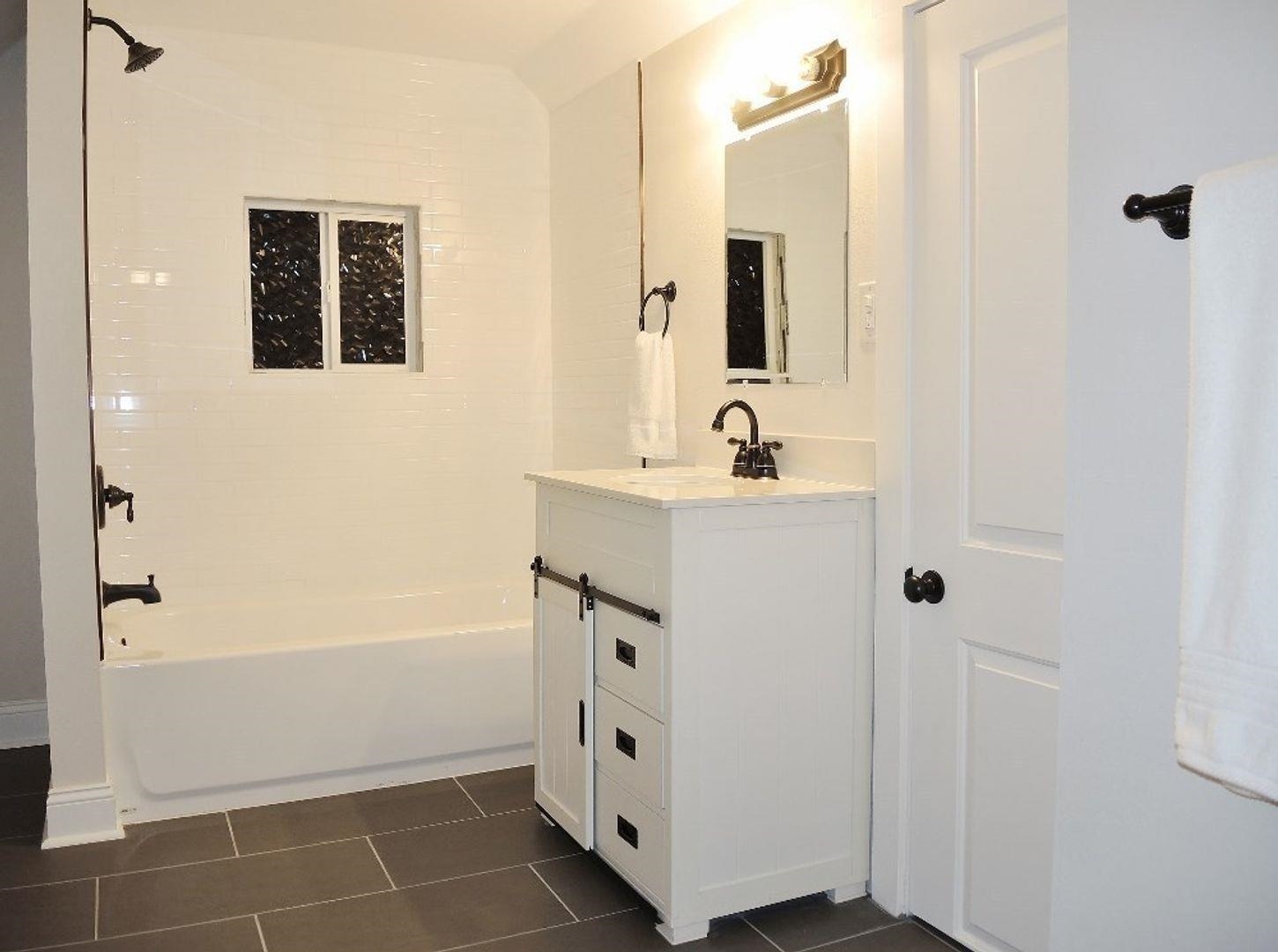 614 E Hartson Ave - Photo 12