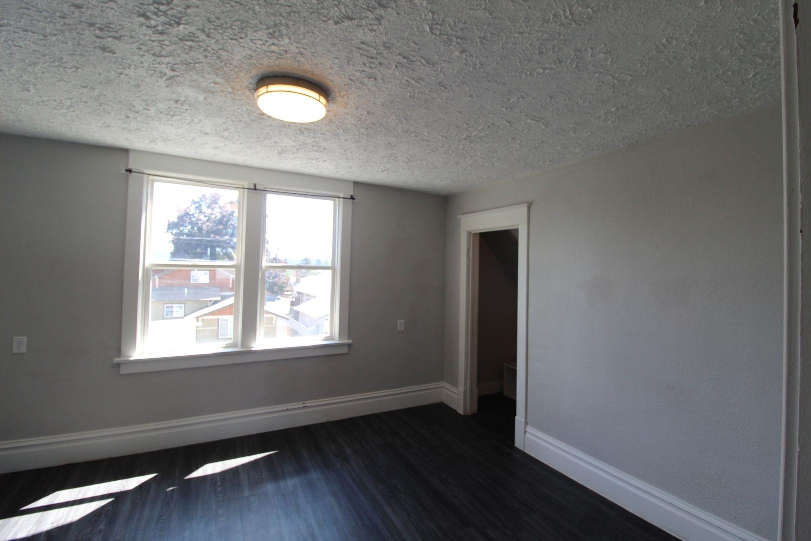 1306 E Montgomery Ave - Photo 8