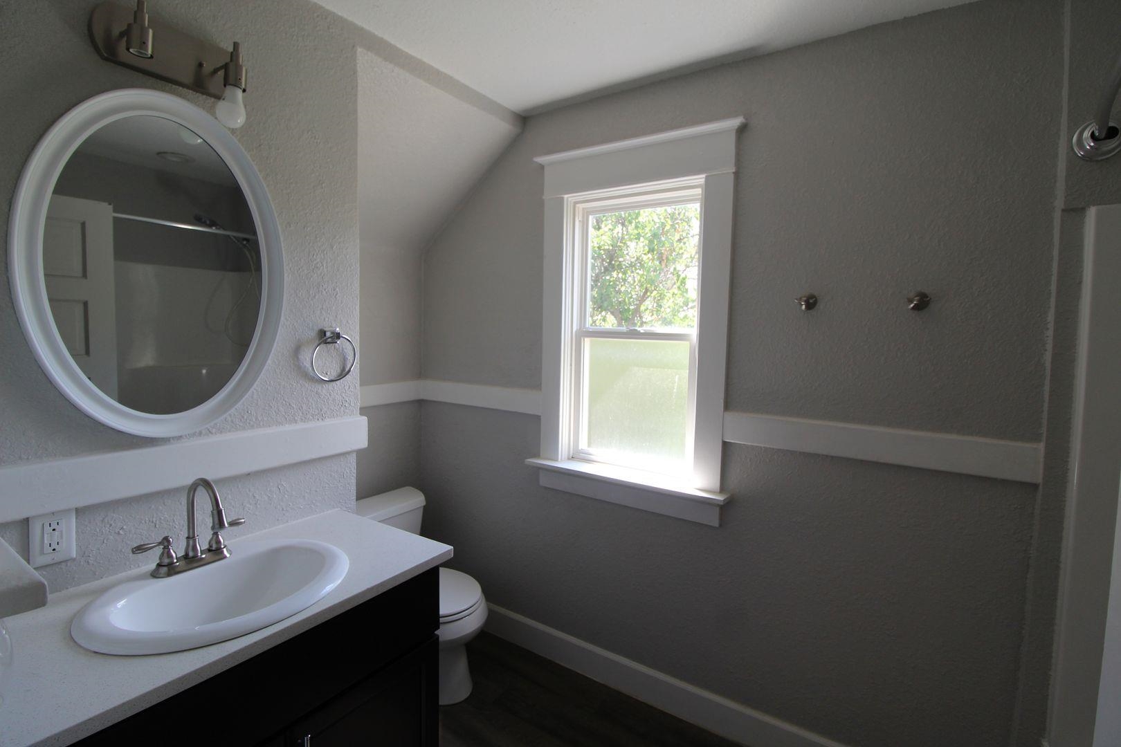 1306 E Montgomery Ave - Photo 9