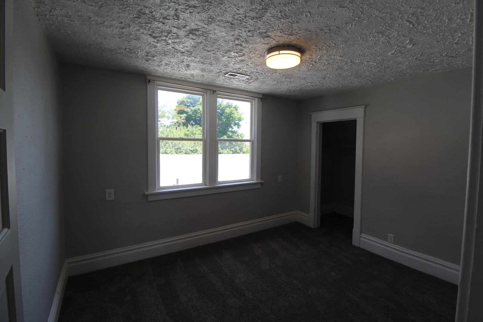 1306 E Montgomery Ave - Photo 11