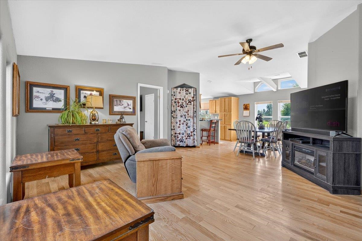 4489 Swenson Rd - Photo 10