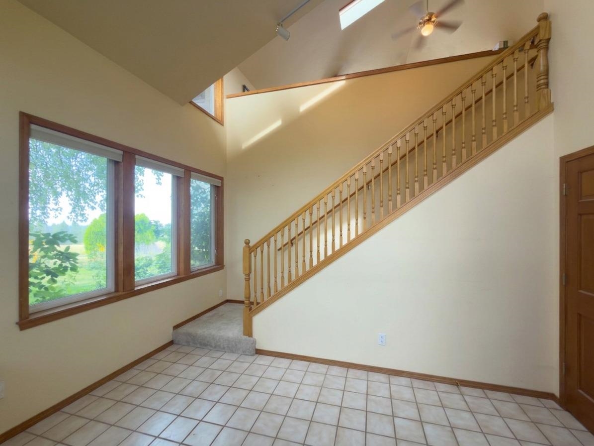 11726 E Day- Mt Spokane Rd - Photo 6