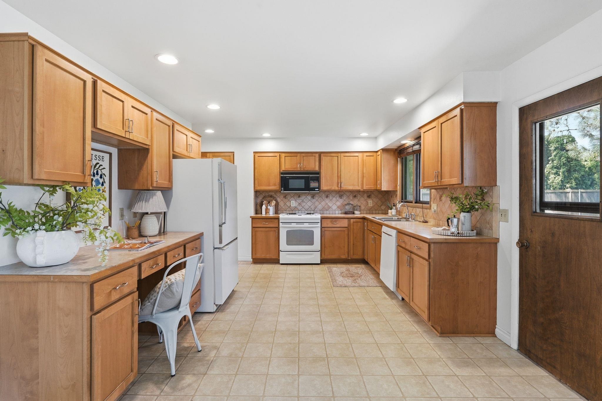 415 E Elto Ave - Photo 12