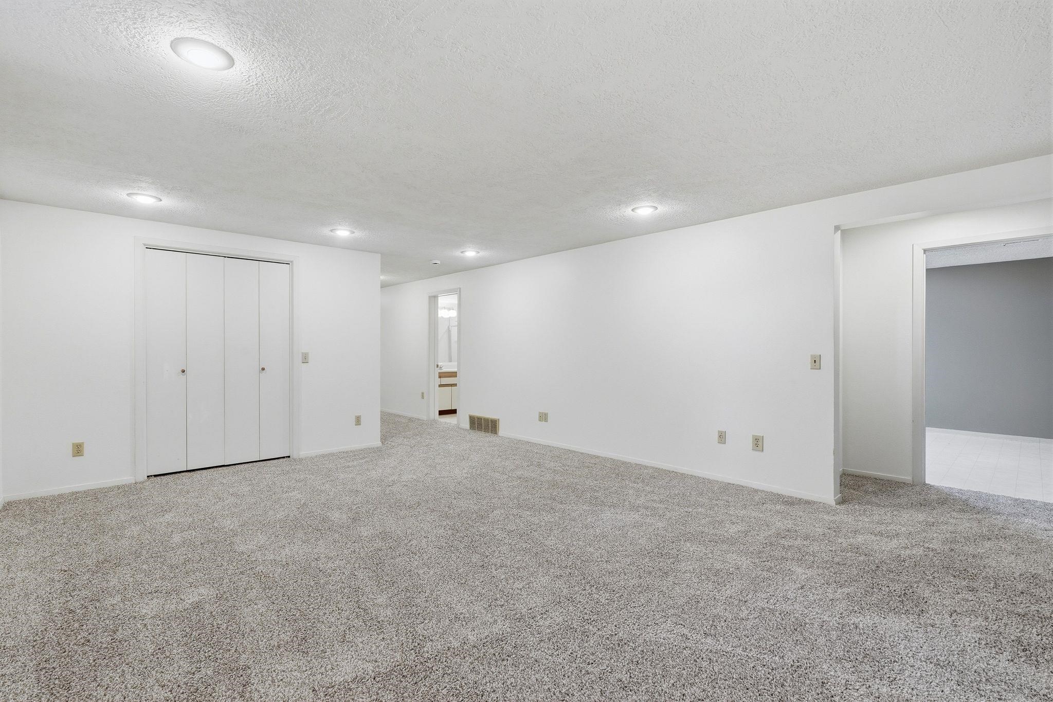 415 E Elto Ave - Photo 26