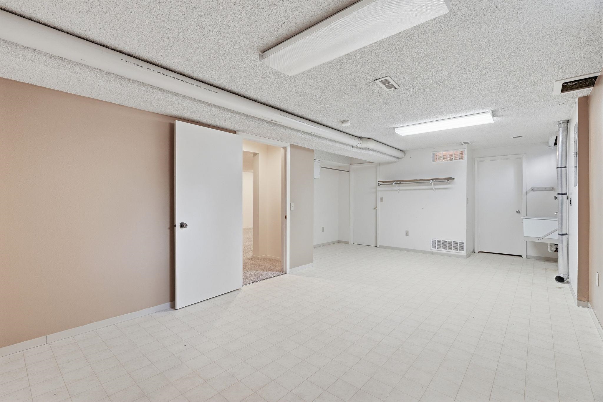 415 E Elto Ave - Photo 31