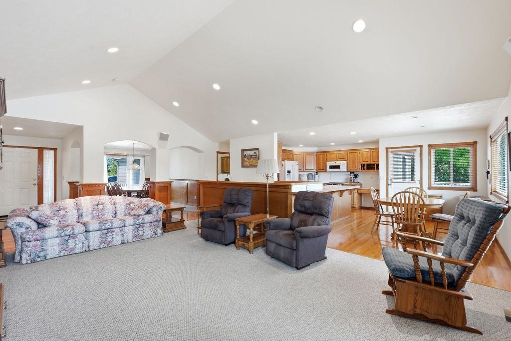 11004 N ACOMA ST St - Photo 9