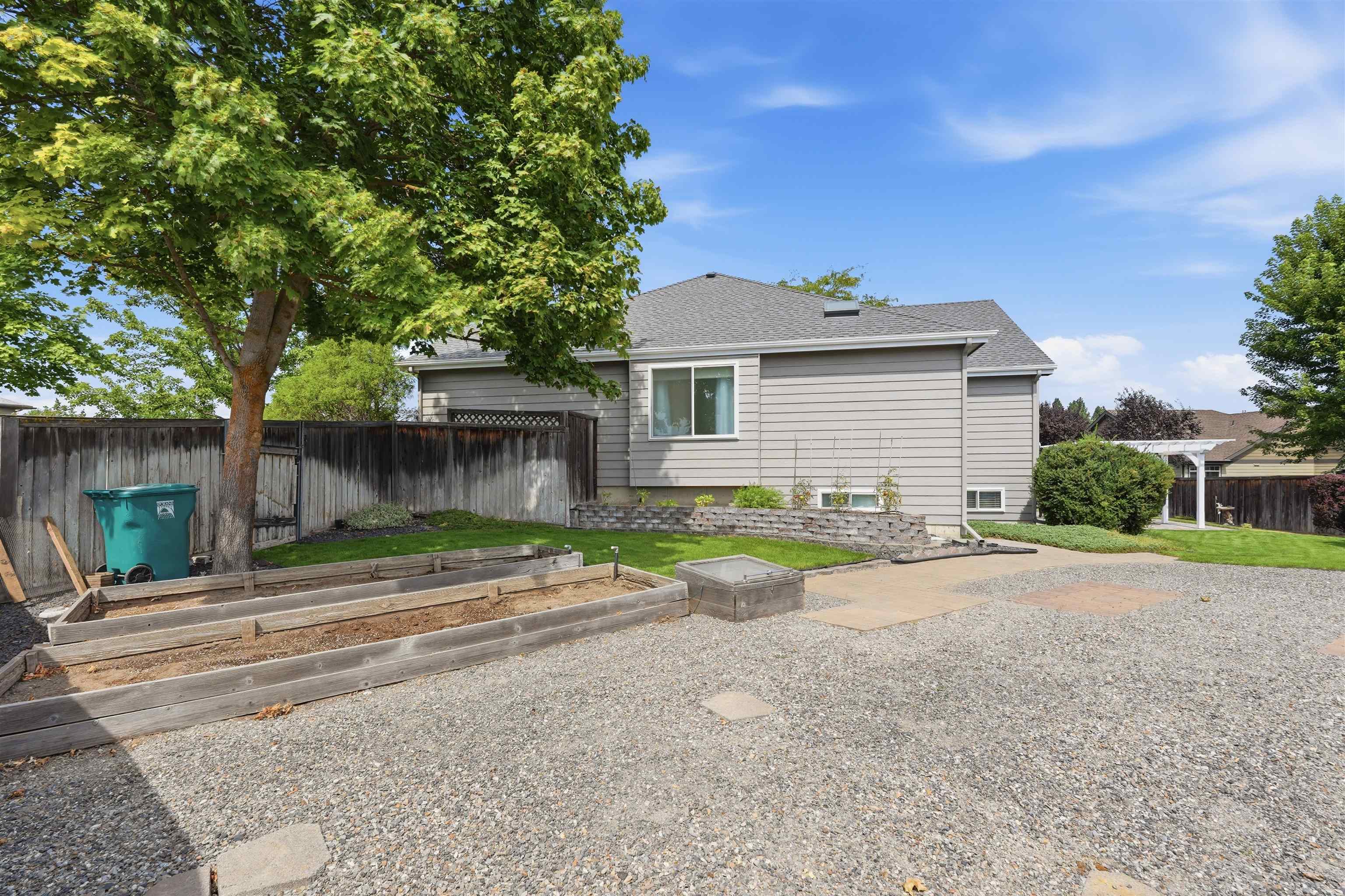 11004 N ACOMA ST St - Photo 46