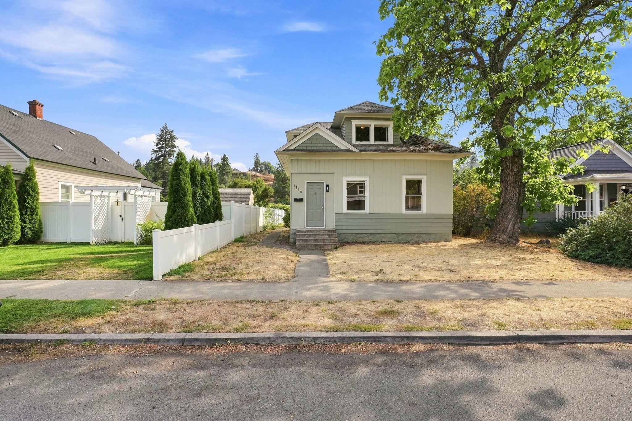 1830 E 5th Ave - Photo 2