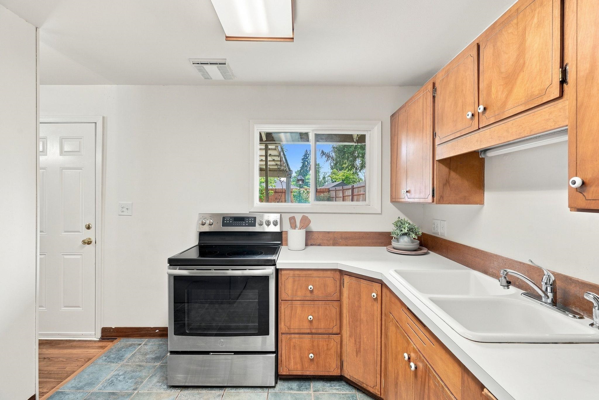 6906 N Howard St - Photo 10
