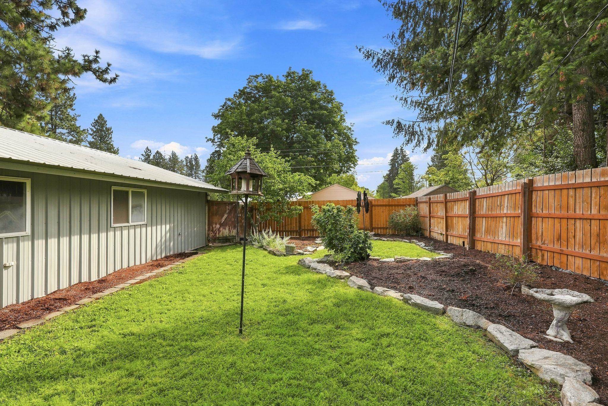 6906 N Howard St - Photo 24