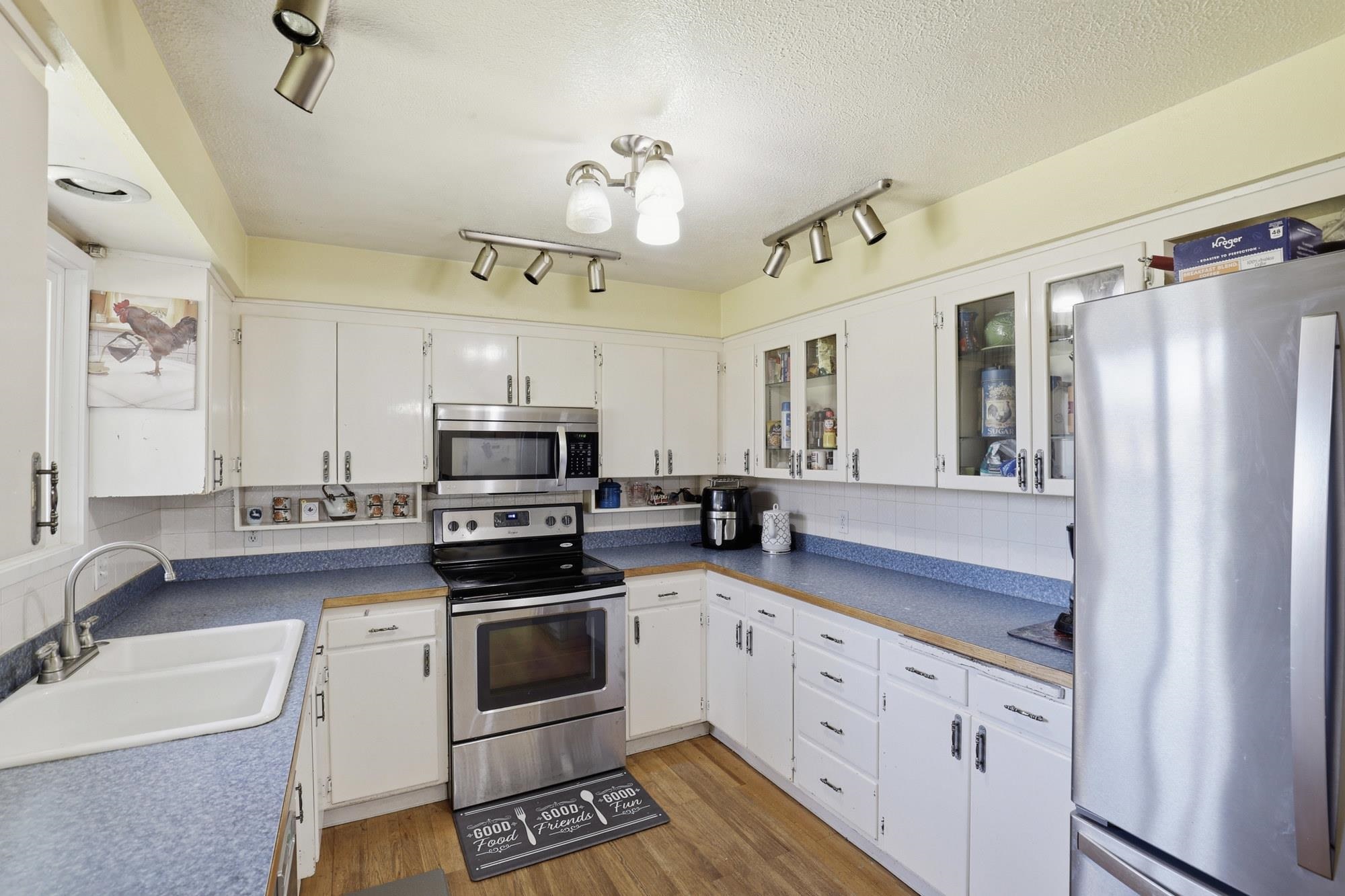 318 W Spruce Ct - Photo 8
