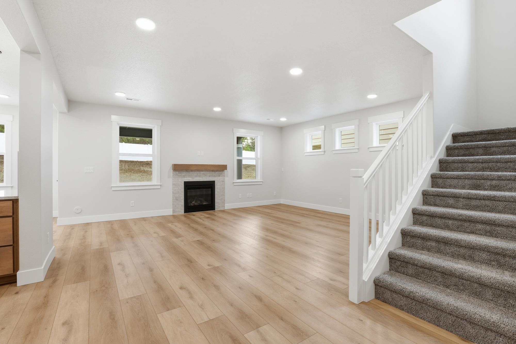 1576 W 67th Ave - Photo 3