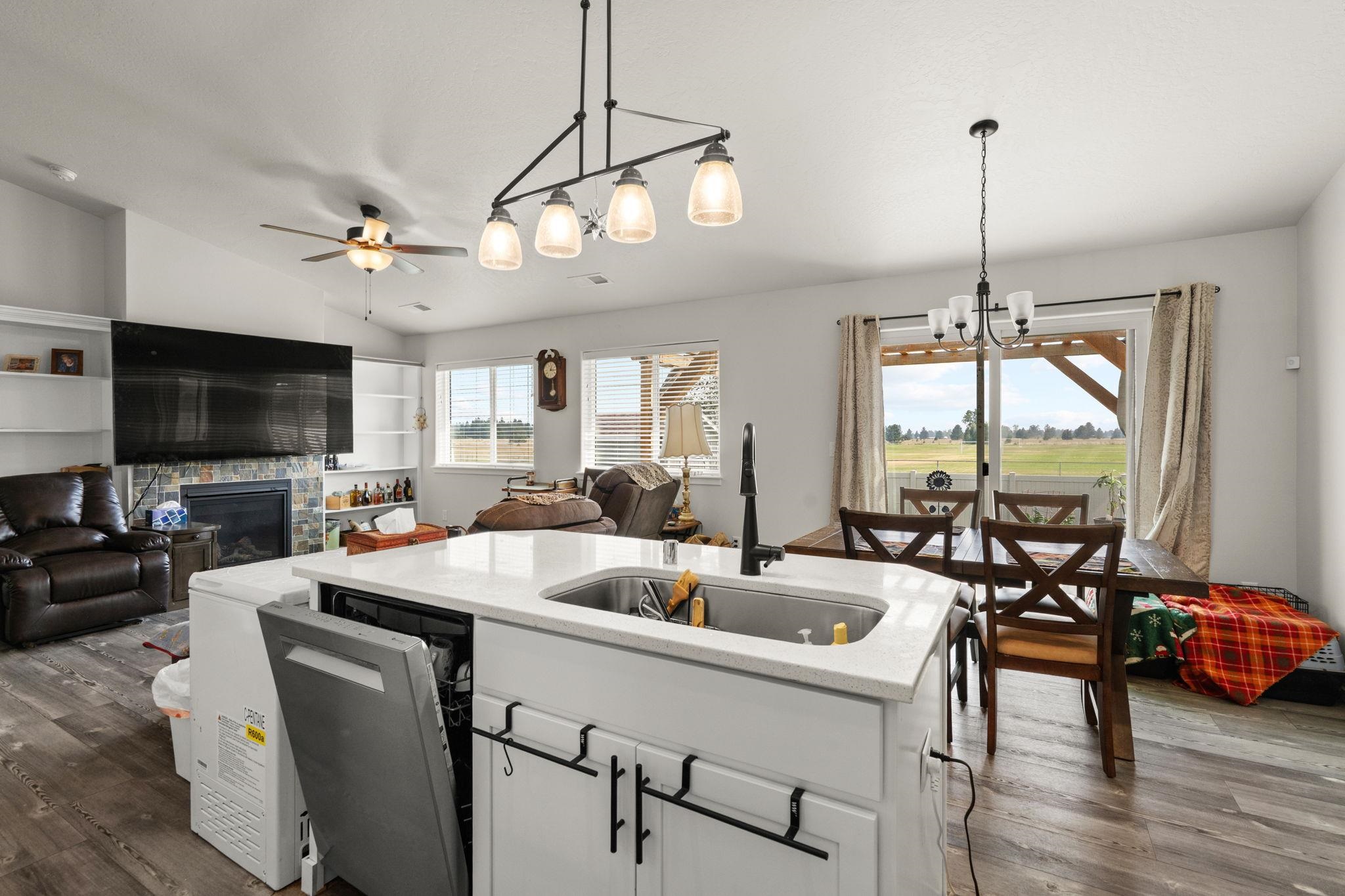 1626 E C St - Photo 12