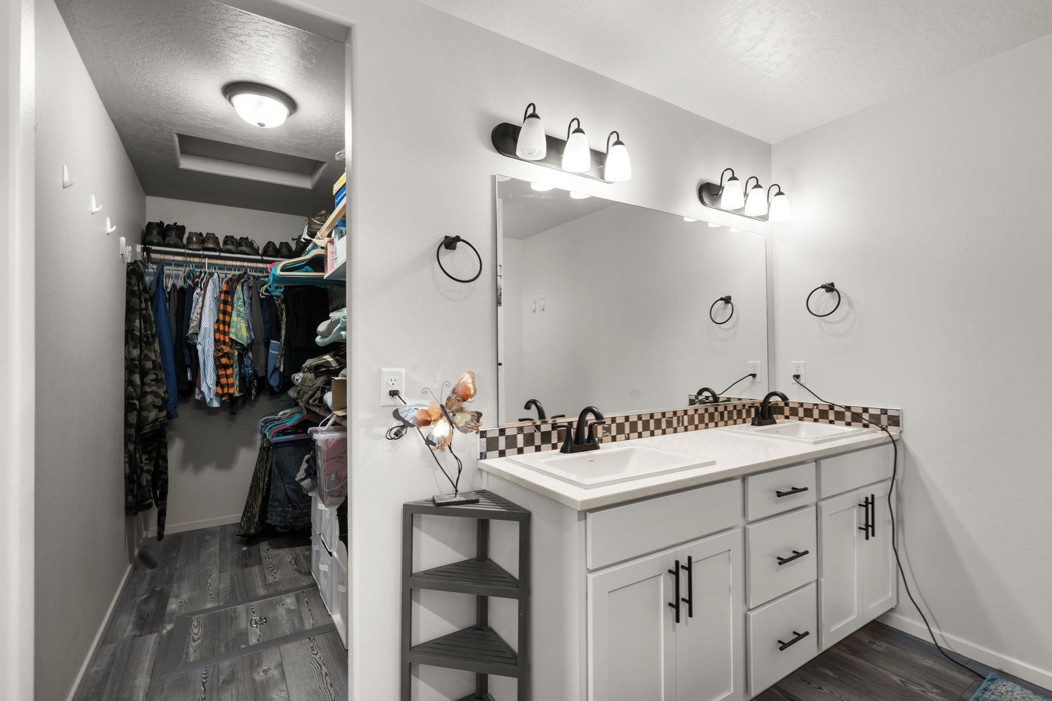 1626 E C St - Photo 19