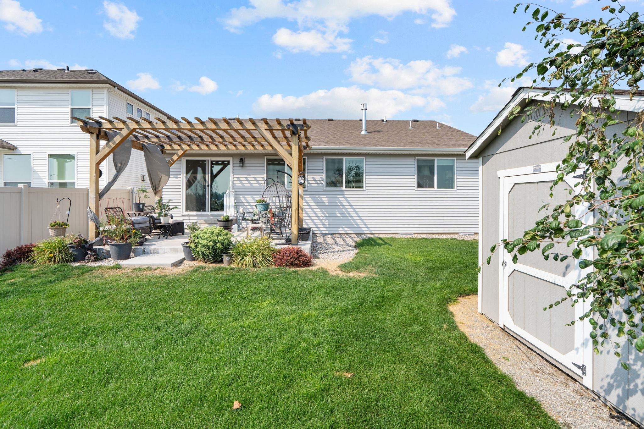 1626 E C St - Photo 23