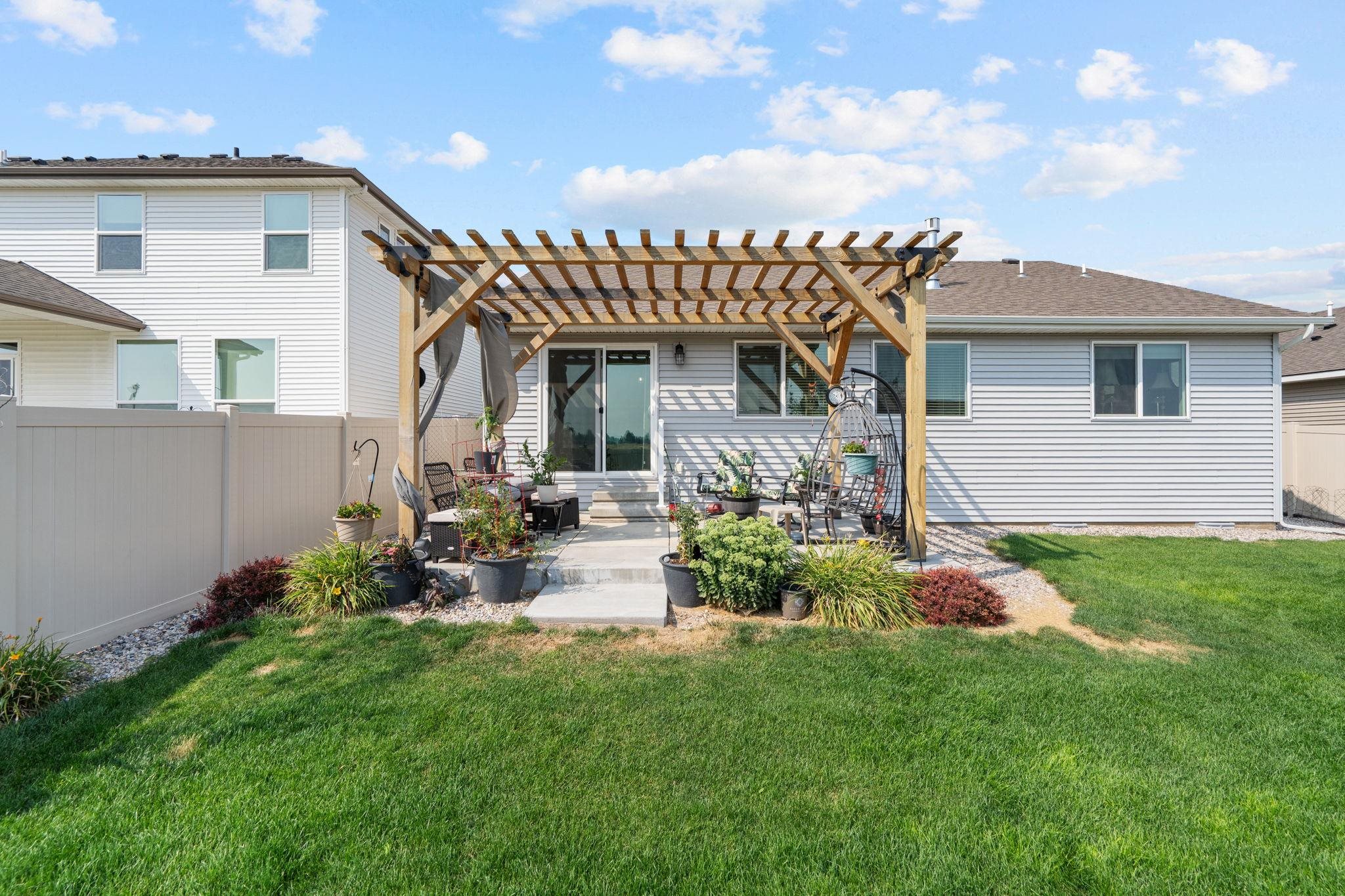 1626 E C St - Photo 28