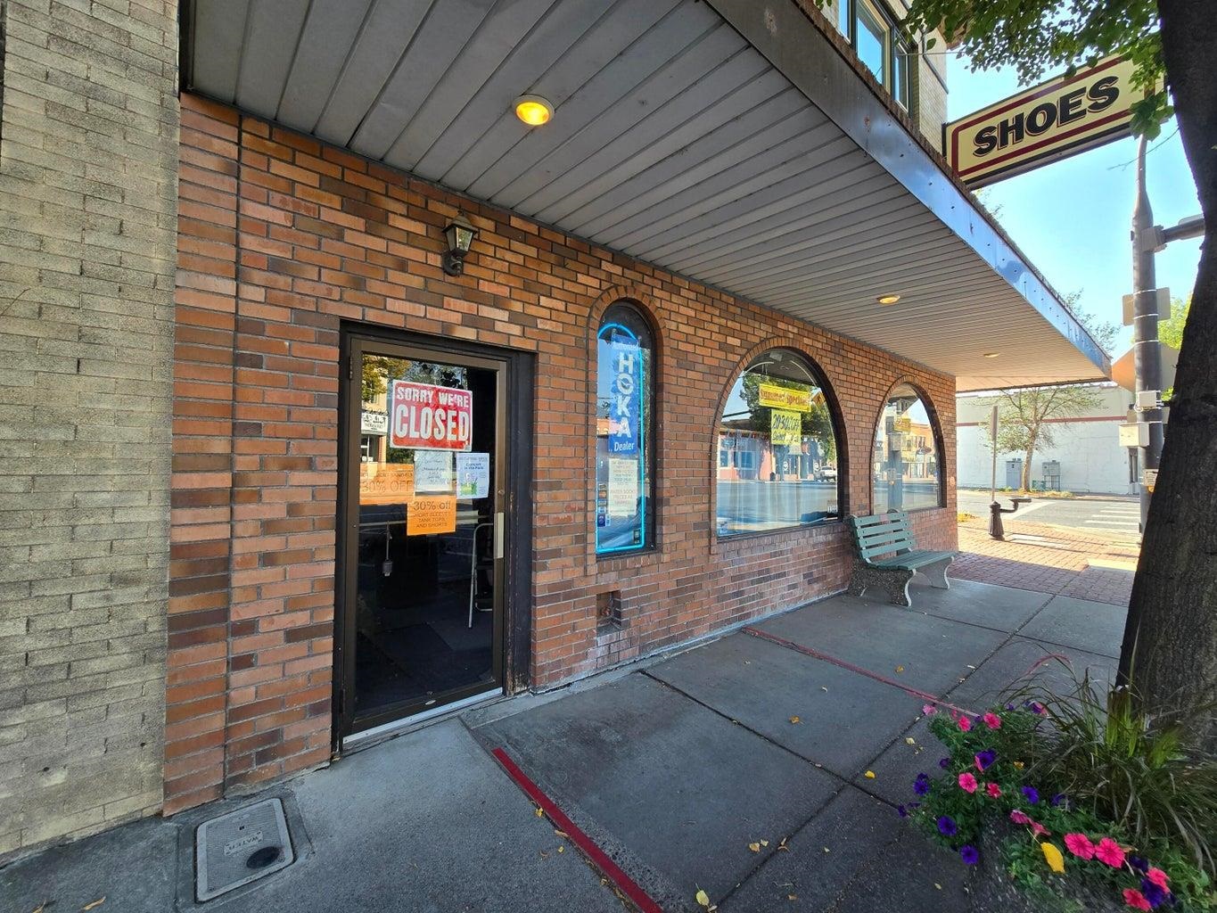 135 E 1st Ave - Photo 3