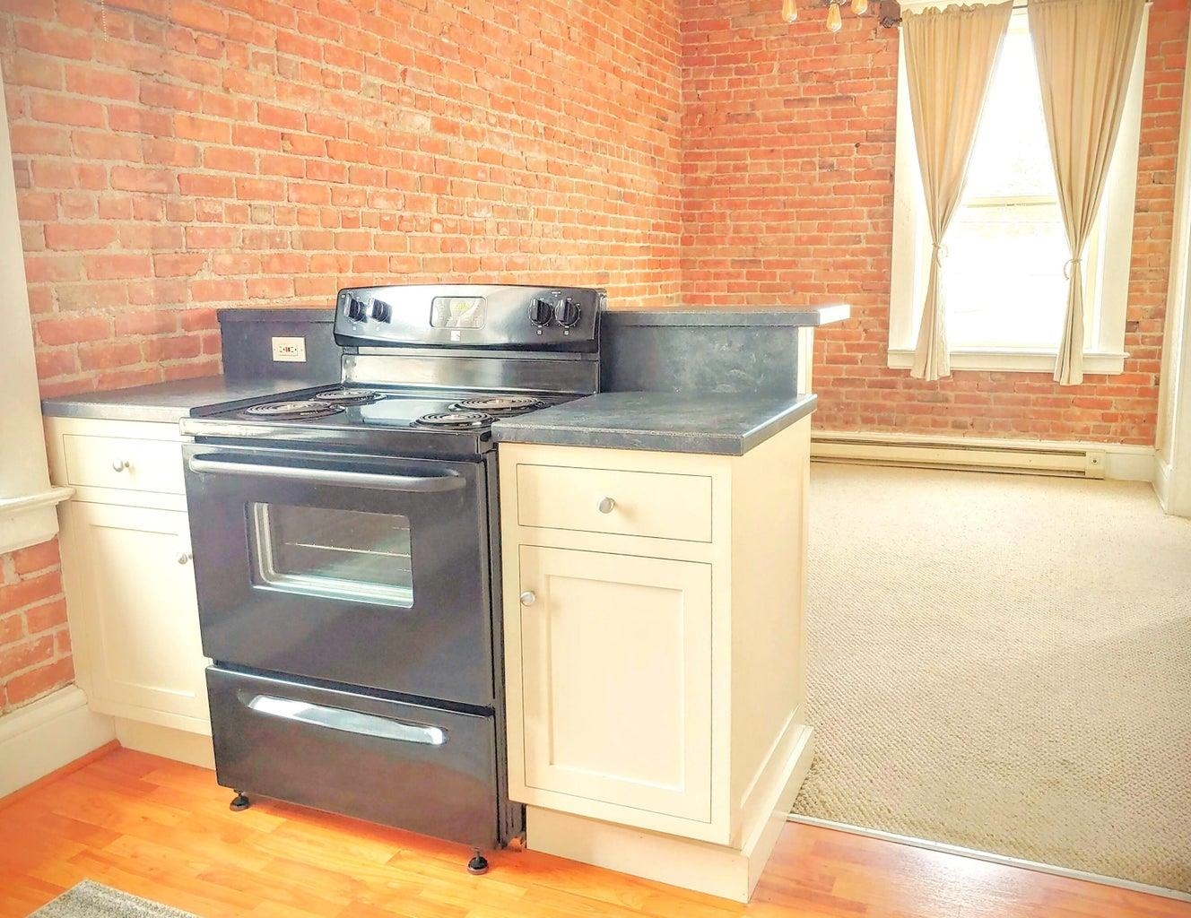 135 E 1st Ave - Photo 18