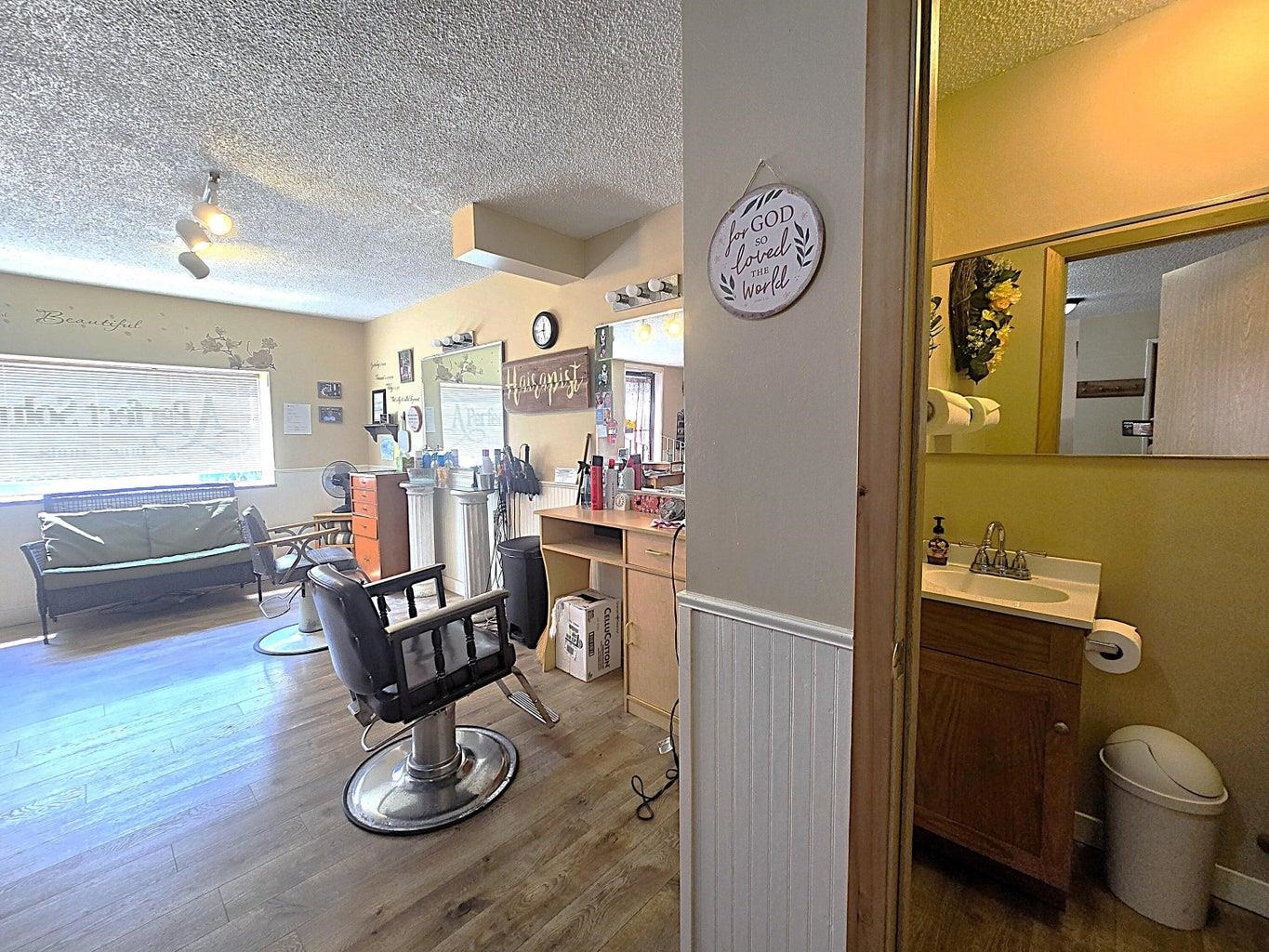 135 E 1st Ave - Photo 23