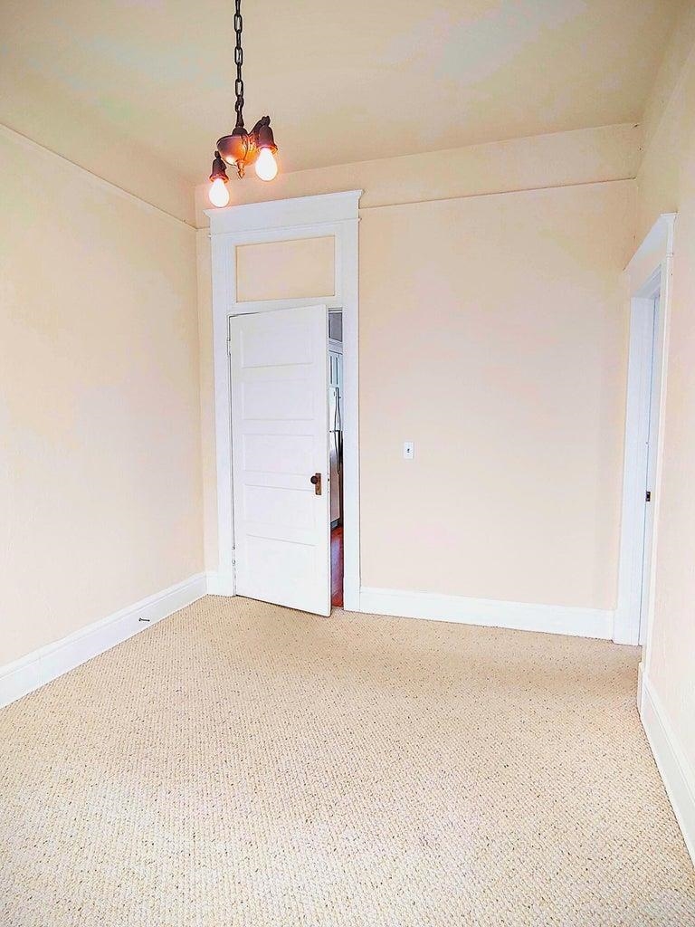 135 E 1st Ave - Photo 36