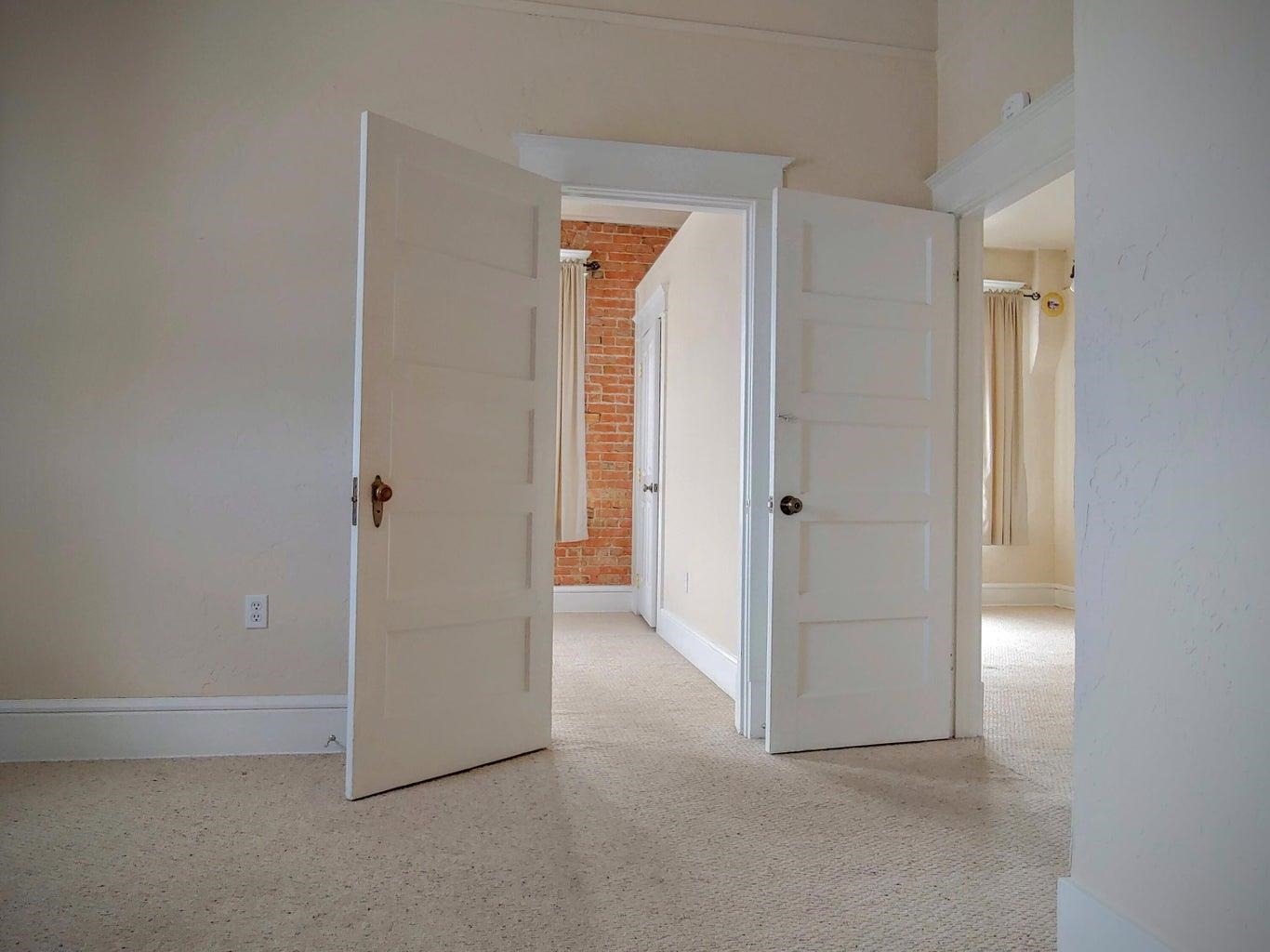 135 E 1st Ave - Photo 39