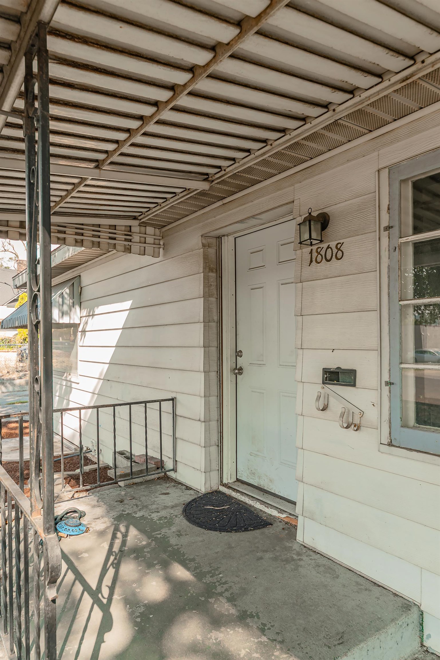 1804 W 2nd Ave - Photo 10