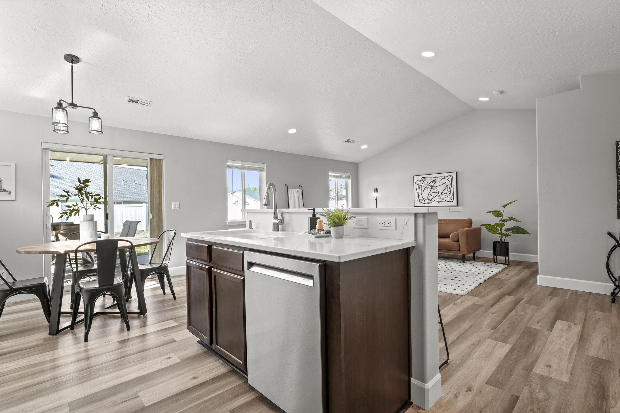 7118 S Parkridge Blvd - Photo 9