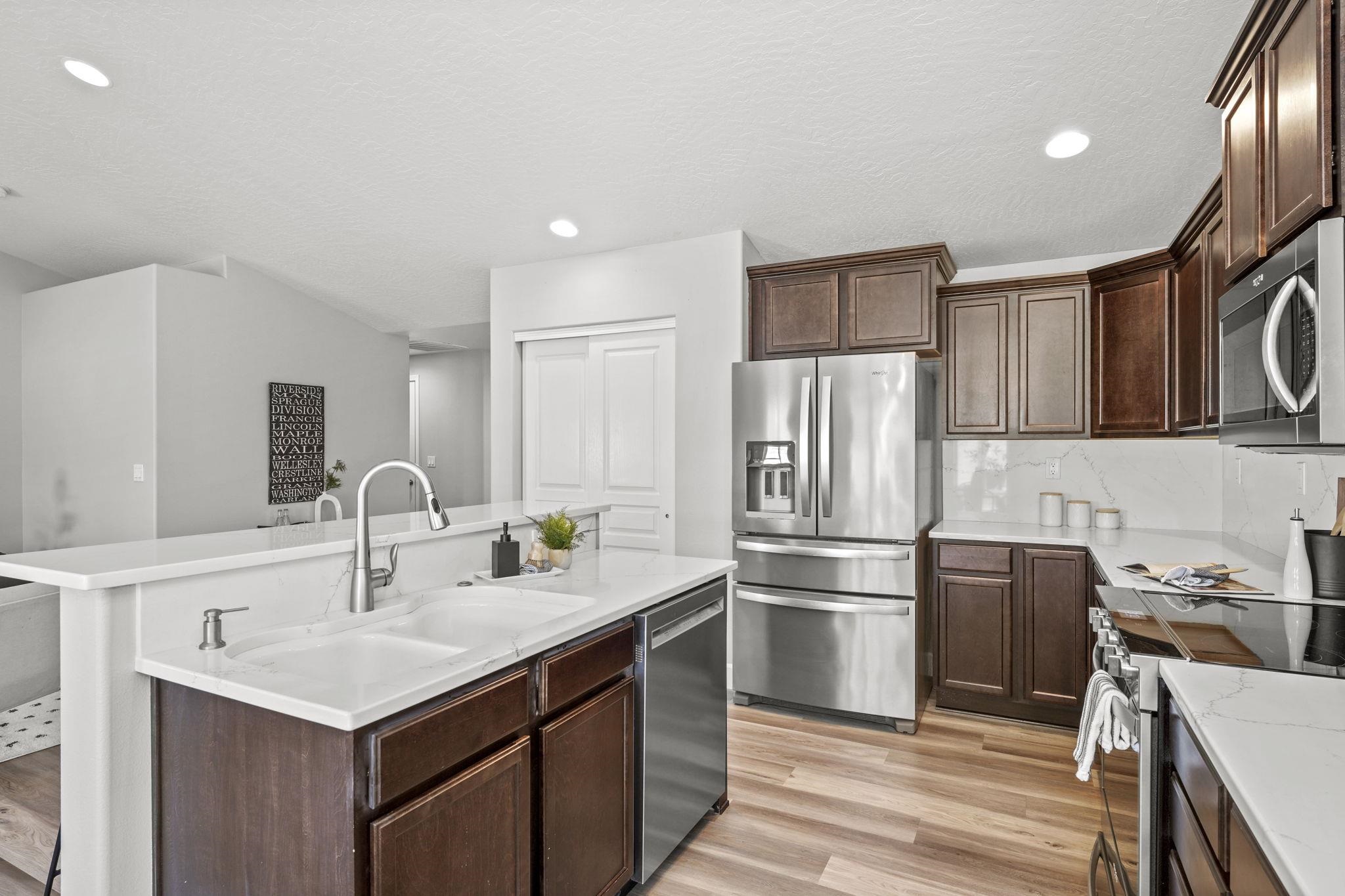 7118 S Parkridge Blvd - Photo 12