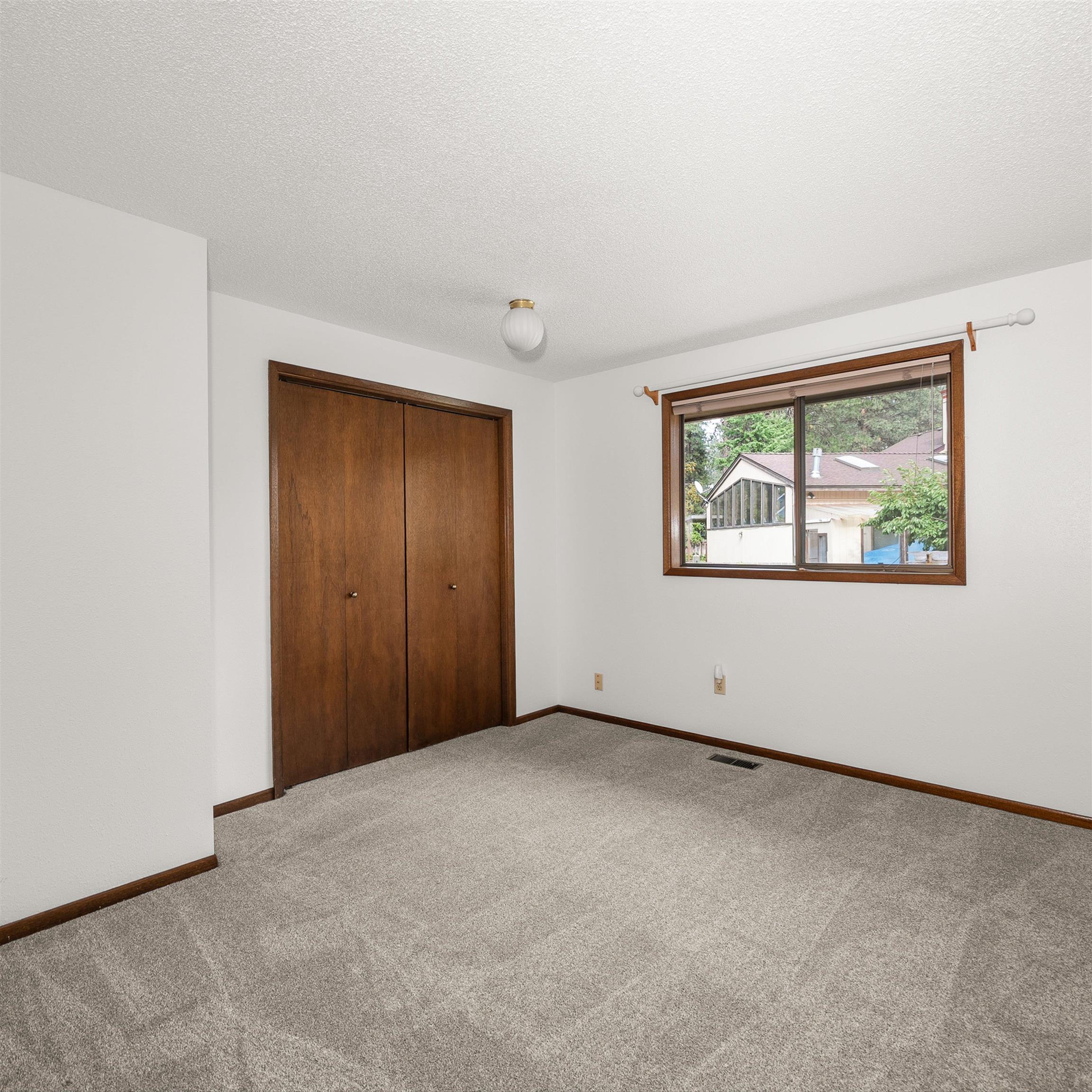 8516 N Greenwood St - Photo 19